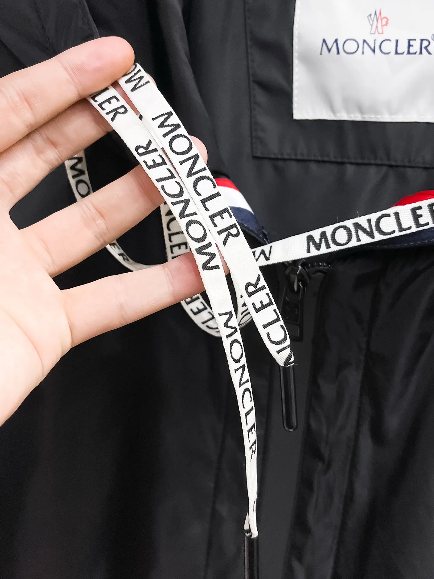 Logo-Patch Hooded Windbreaker Jacket D37015081 — view 6