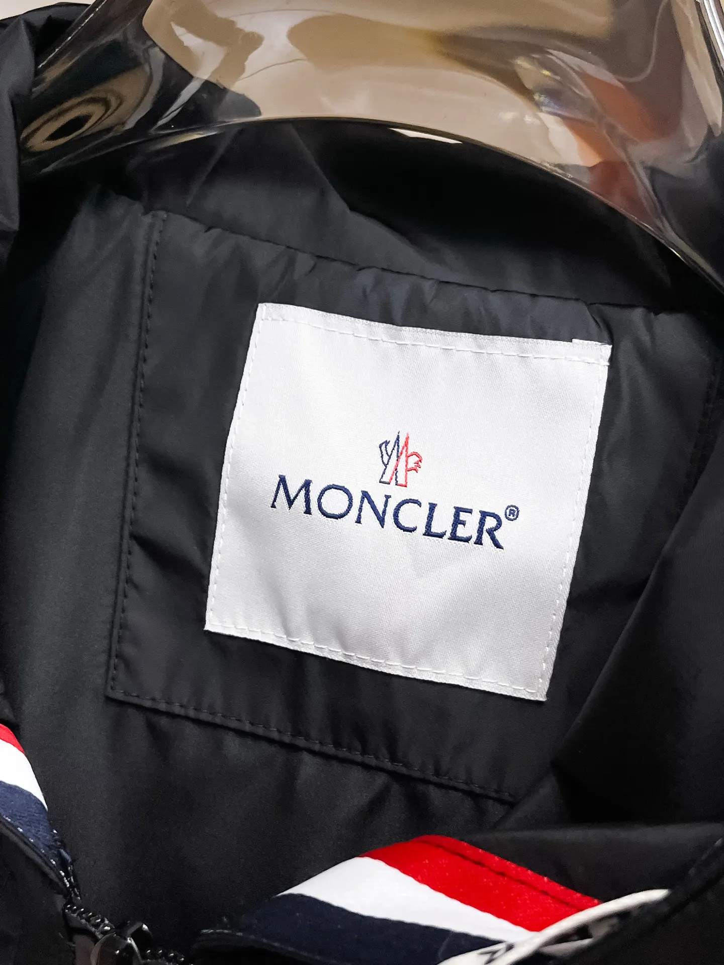 Logo-Patch Hooded Windbreaker Jacket D37015081 — view 8