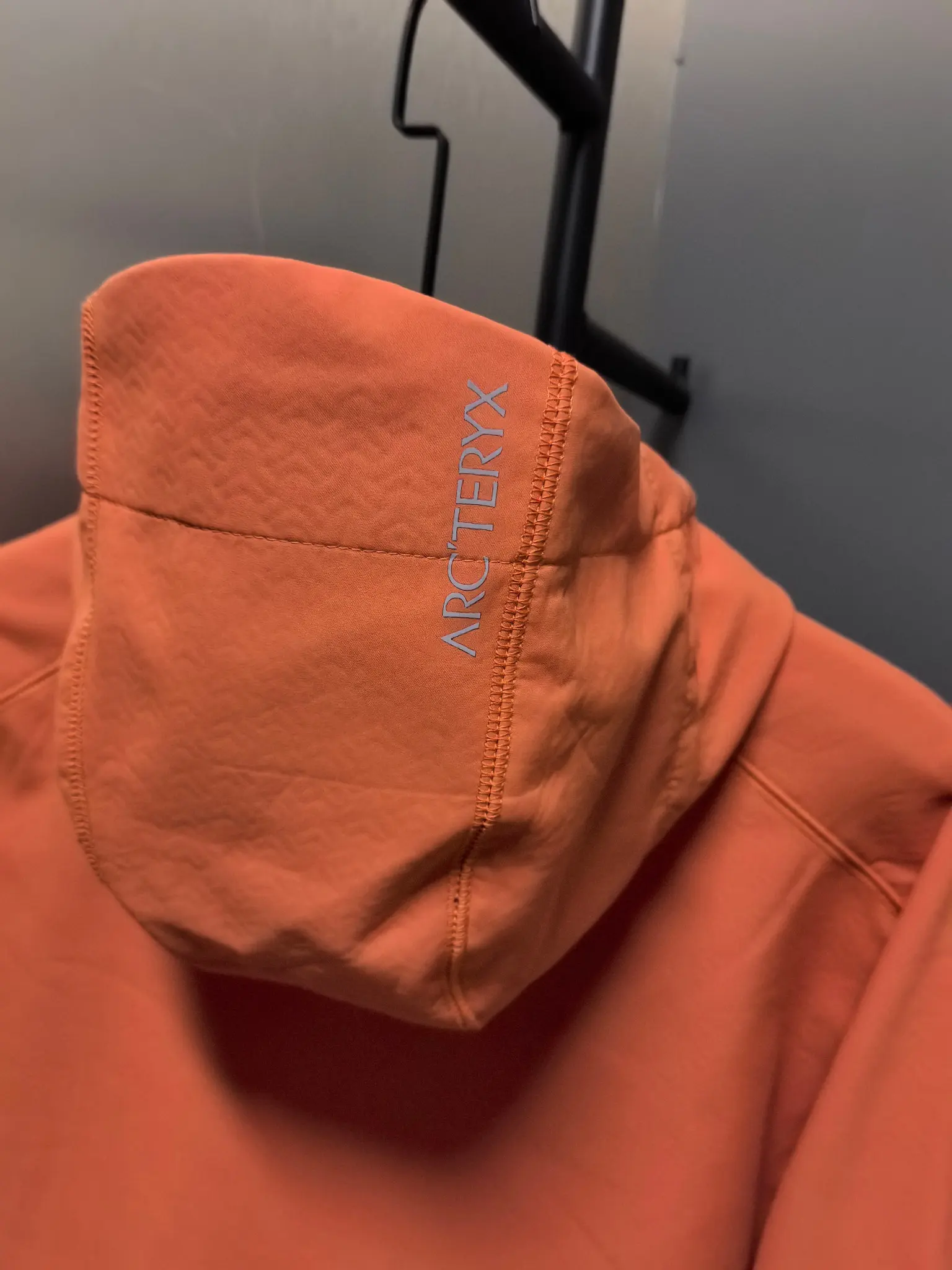 Hooded Softshell Performance Jacket D37022094 — view 8