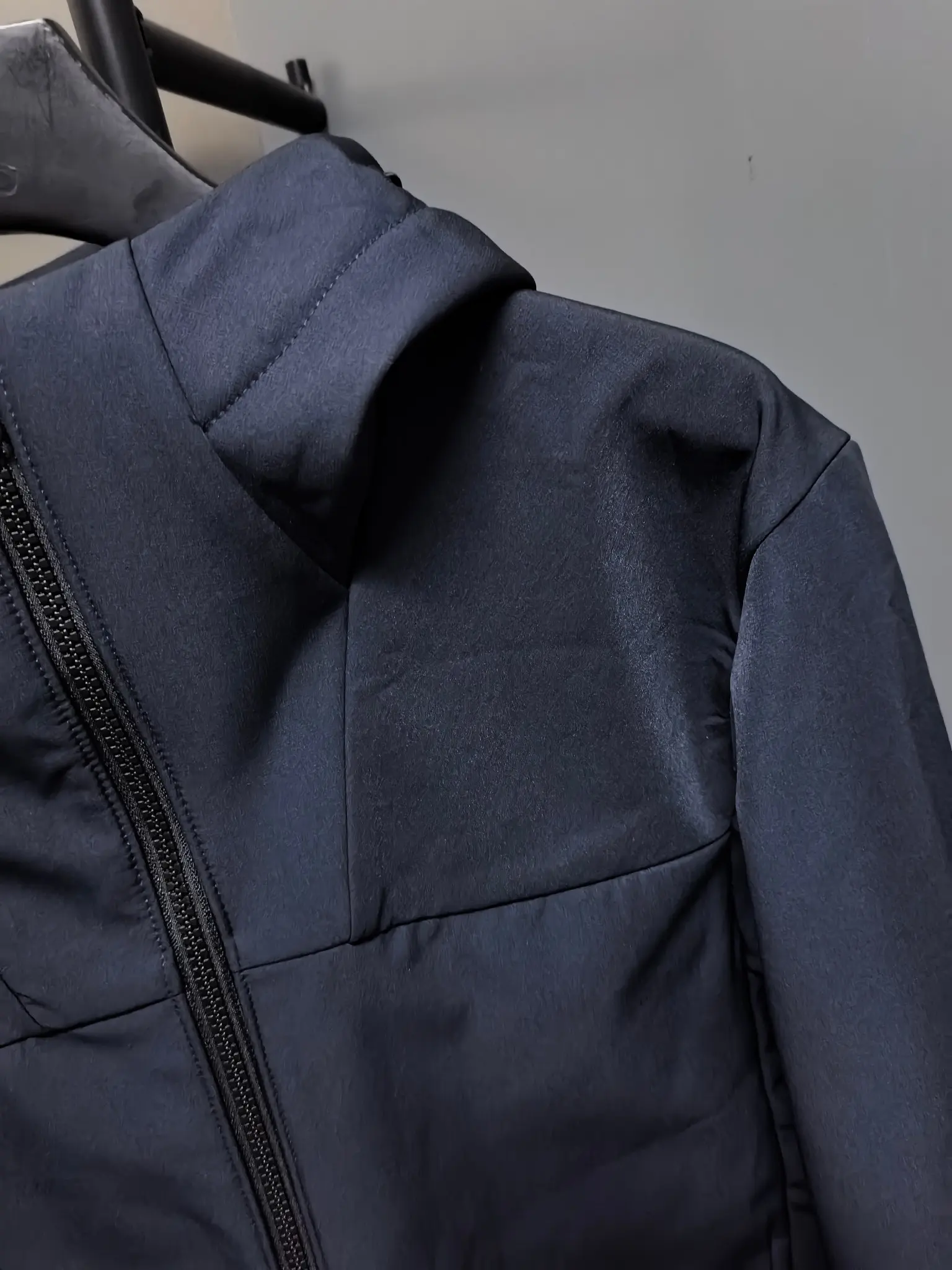 Hooded Softshell Performance Jacket D37022099 — view 3