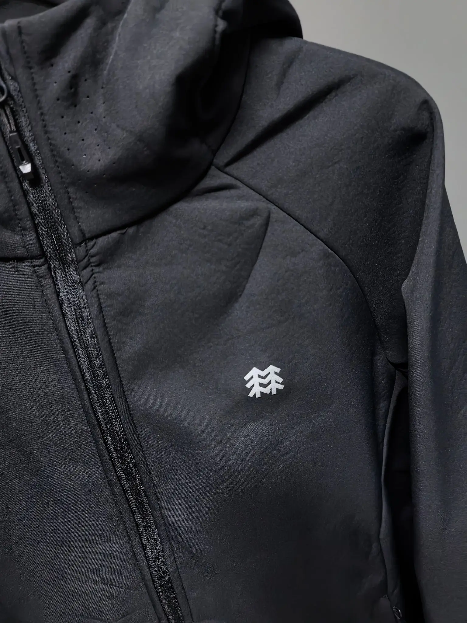 Hooded Softshell Performance Jacket D37022092 — view 4