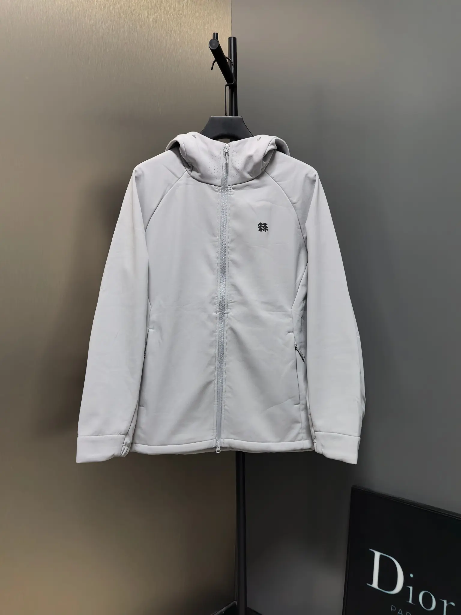 Men's Hooded Softshell Performance Jacket D37022093