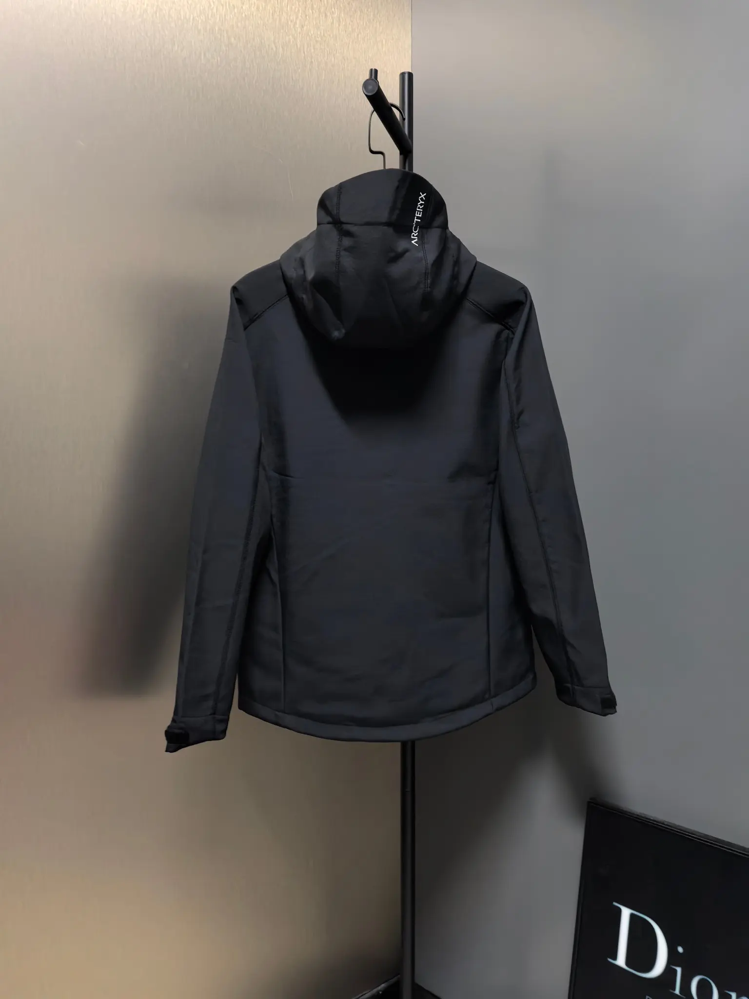 Hooded Softshell Performance Jacket D37022095 — view 8