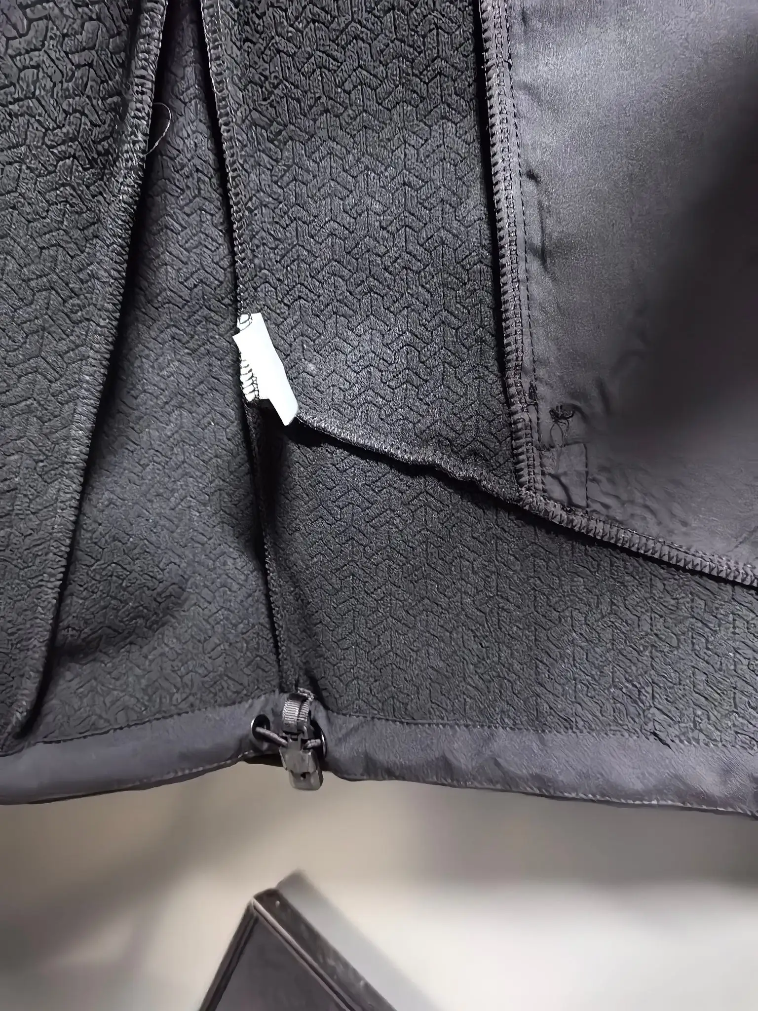 Hooded Softshell Performance Jacket D37022095 — view 9