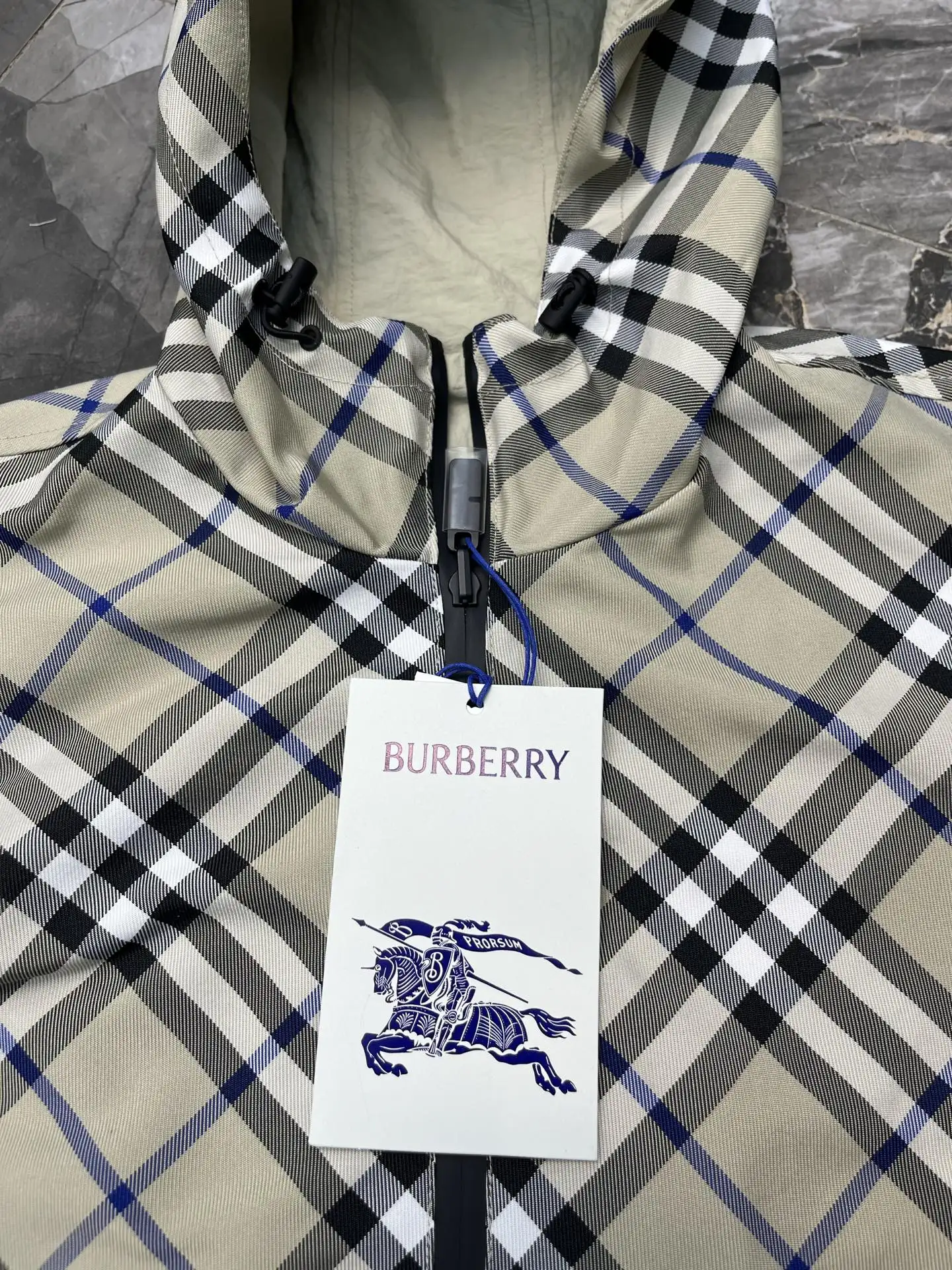 Reversible Check Hooded Jacket D37020424 — view 8