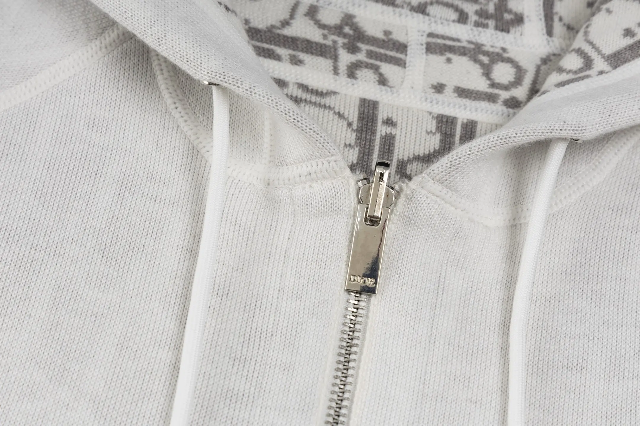 Reversible Oblique Jacquard Cashmere-Blend Hoodie D37022509 — view 4