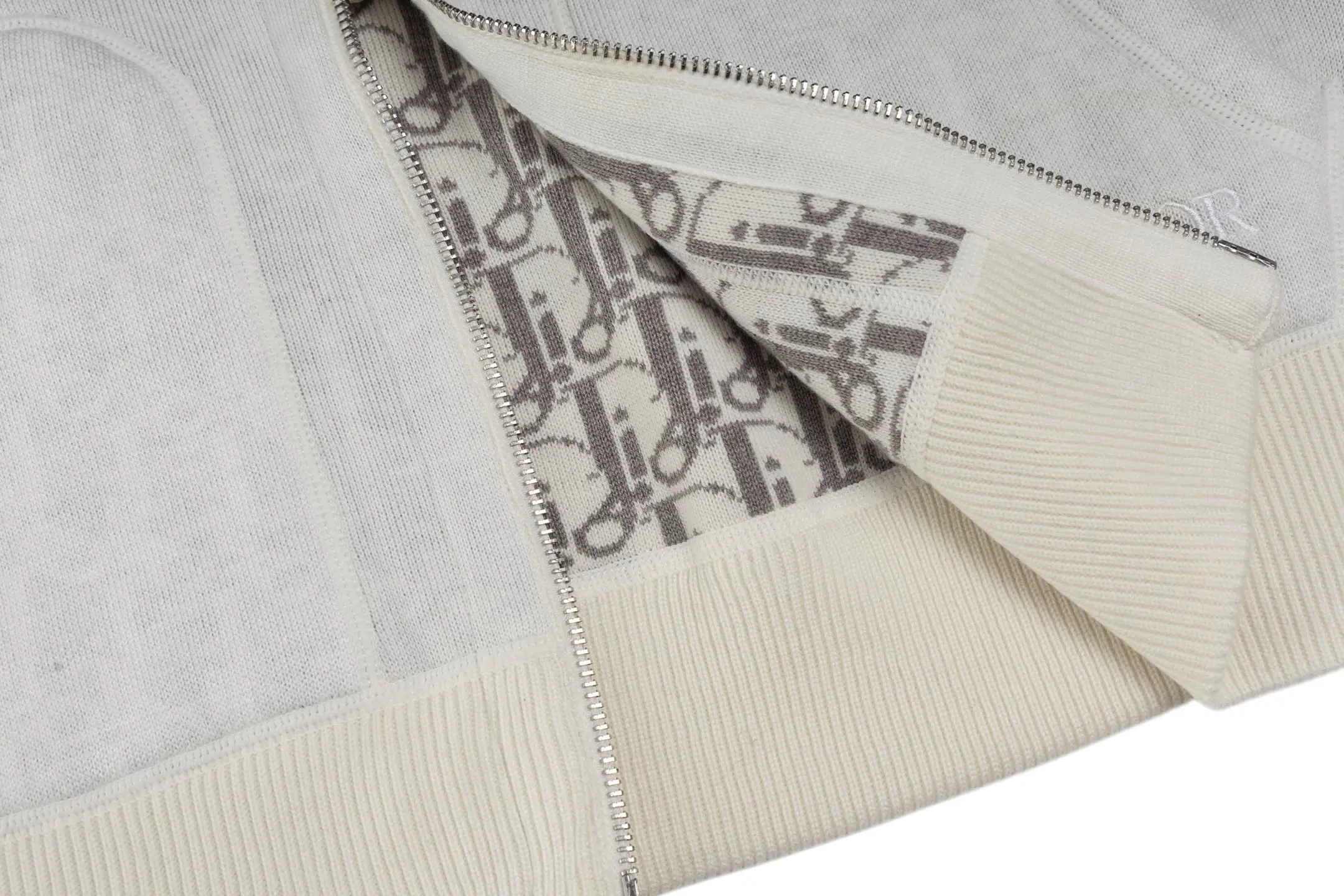 Reversible Oblique Jacquard Cashmere-Blend Hoodie D37022509 — view 9