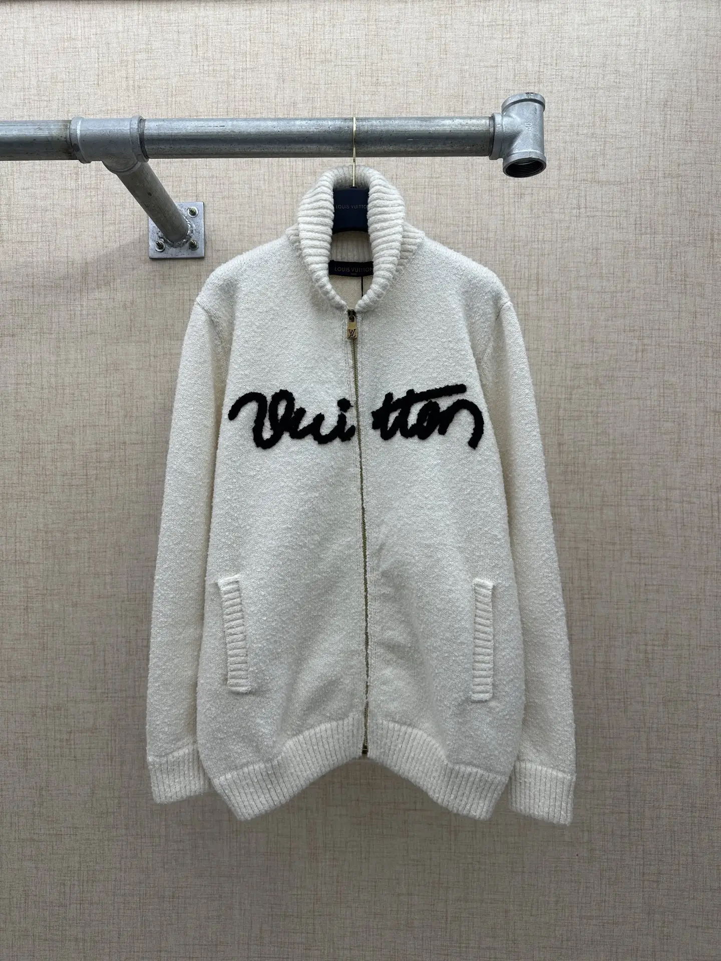 Script Logo Bouclé Wool Zip-Up Cardigan D37022643