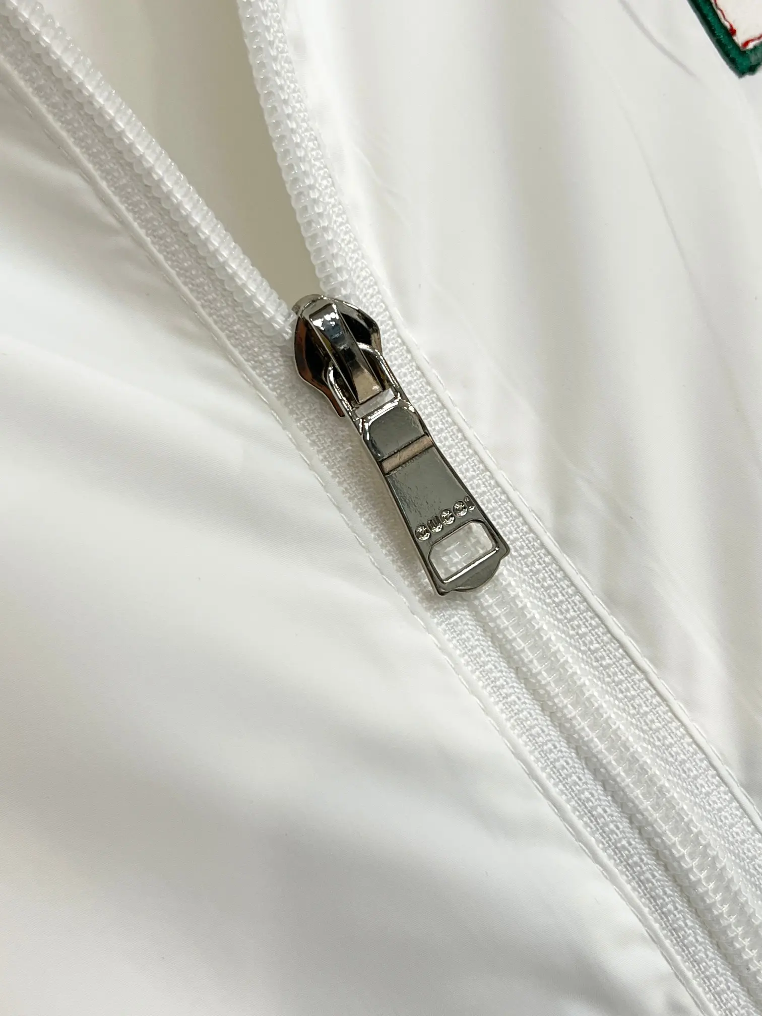 Logo-Patch Hooded Windbreaker Jacket D38014775 — view 5