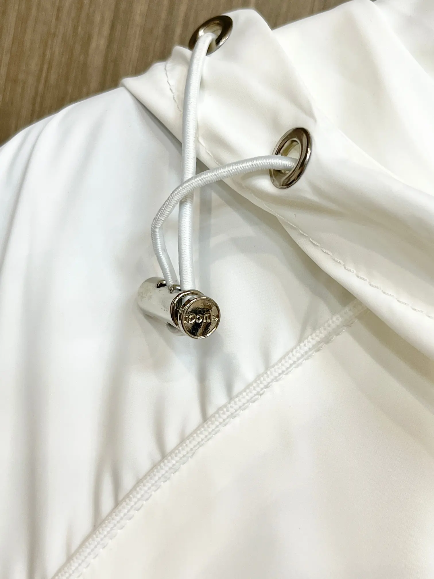 Logo-Patch Hooded Windbreaker Jacket D38014775 — view 6