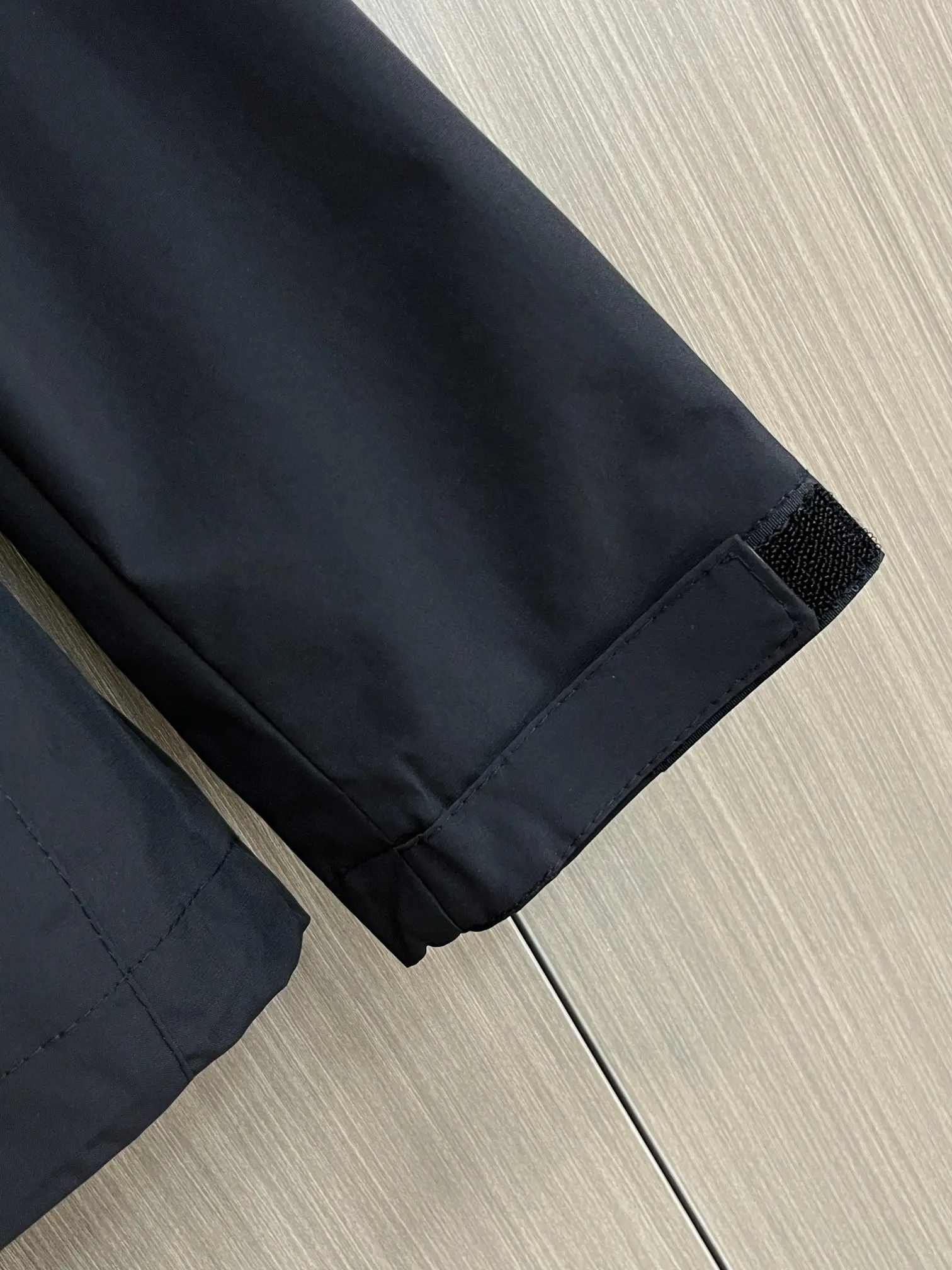 Hooded Lightweight Performance Shell Jacket D38014790 — view 8