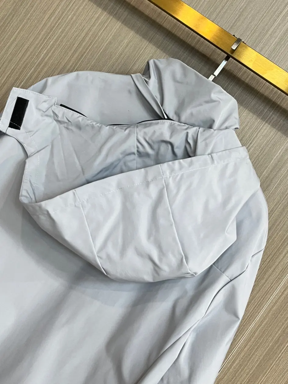 Hooded Technical Shell Jacket D38014705 — view 4