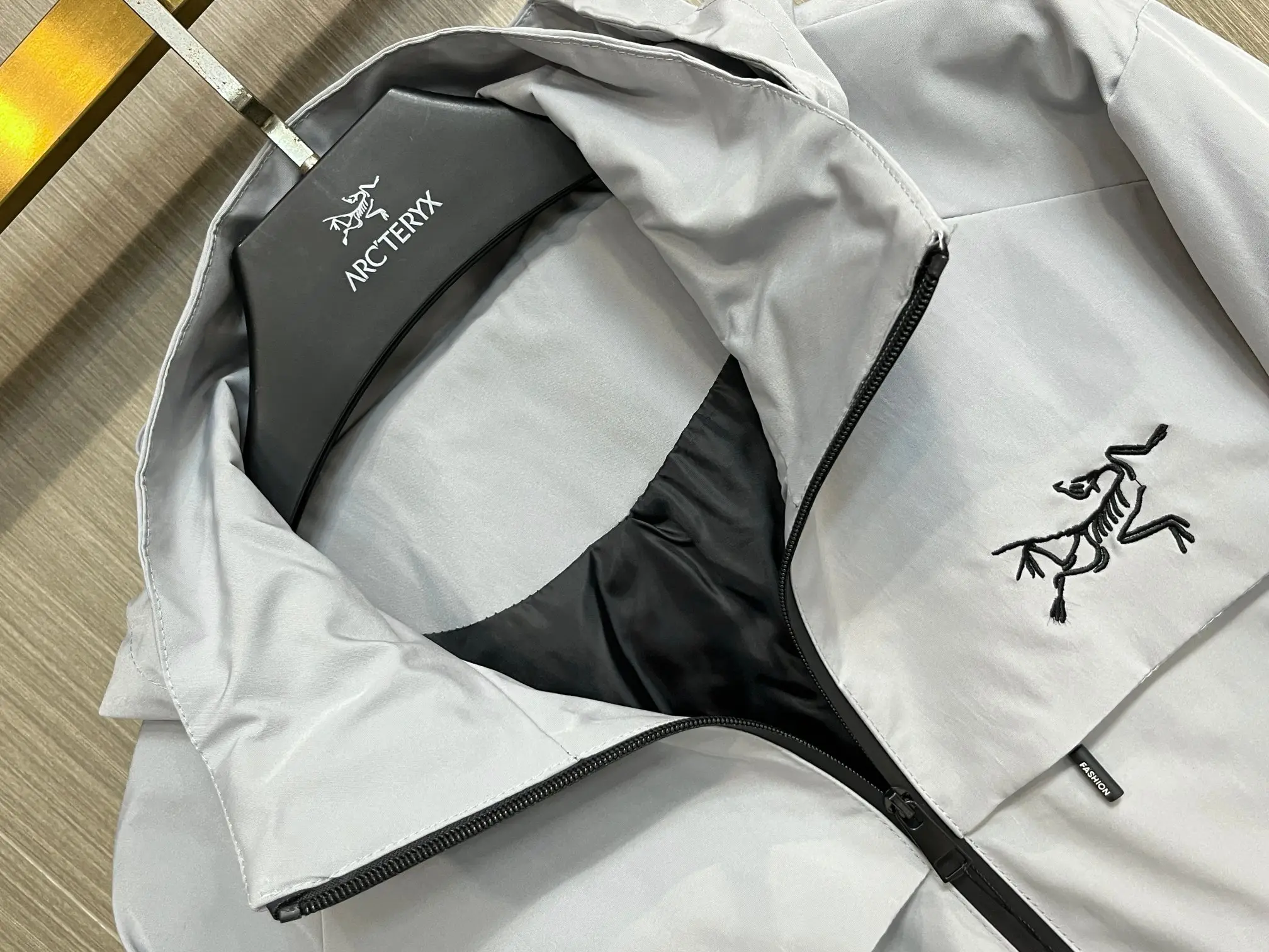 Hooded Technical Shell Jacket D38014705 — view 5