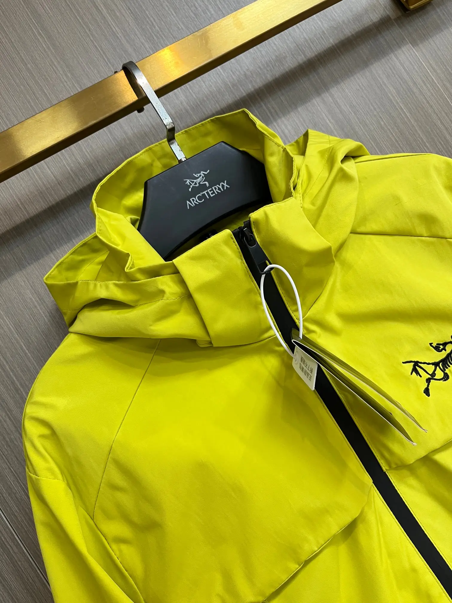 Hooded Technical Shell Jacket D38014721 — view 3