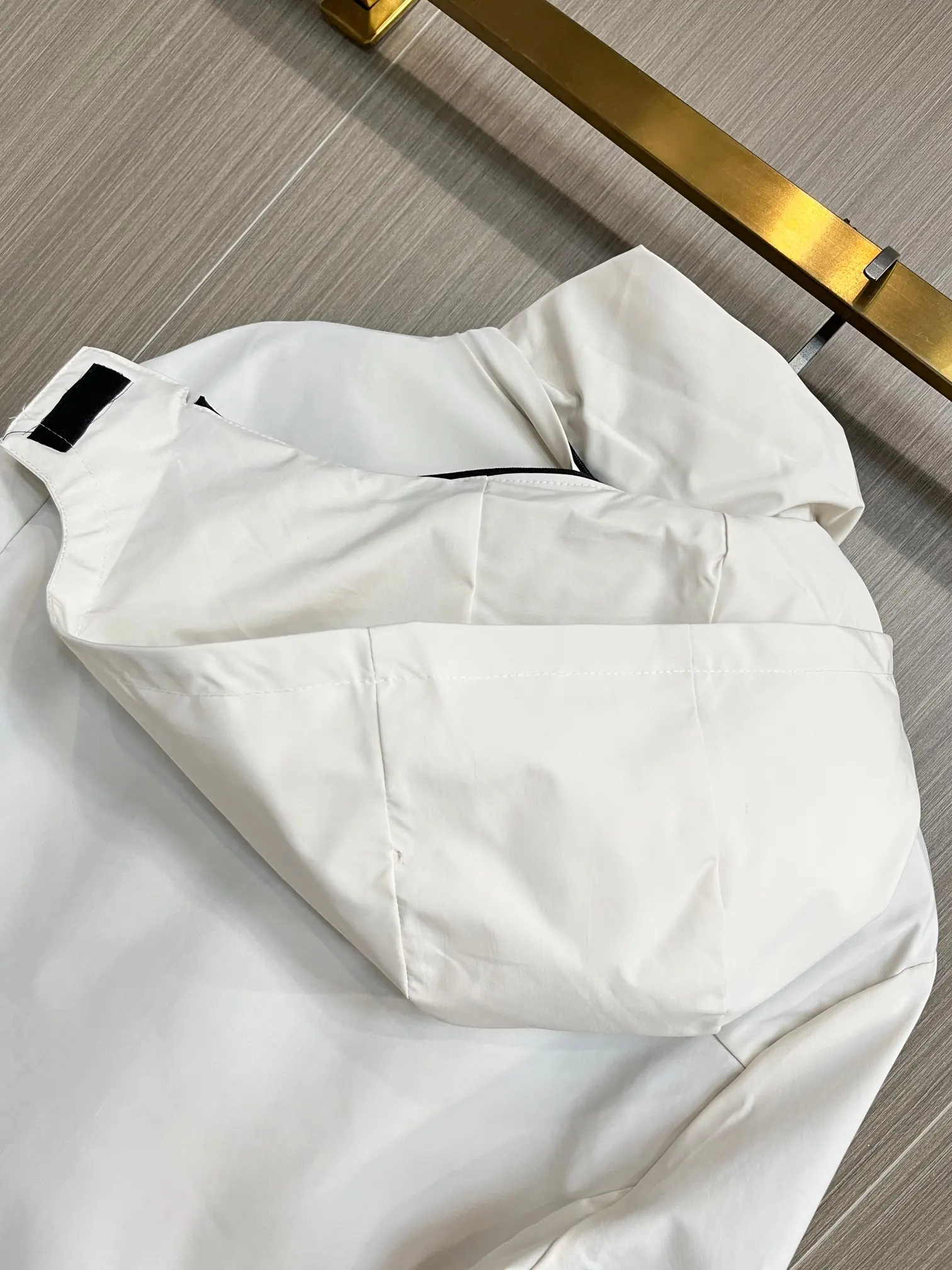 Hooded Technical Shell Jacket D38014717 — view 4