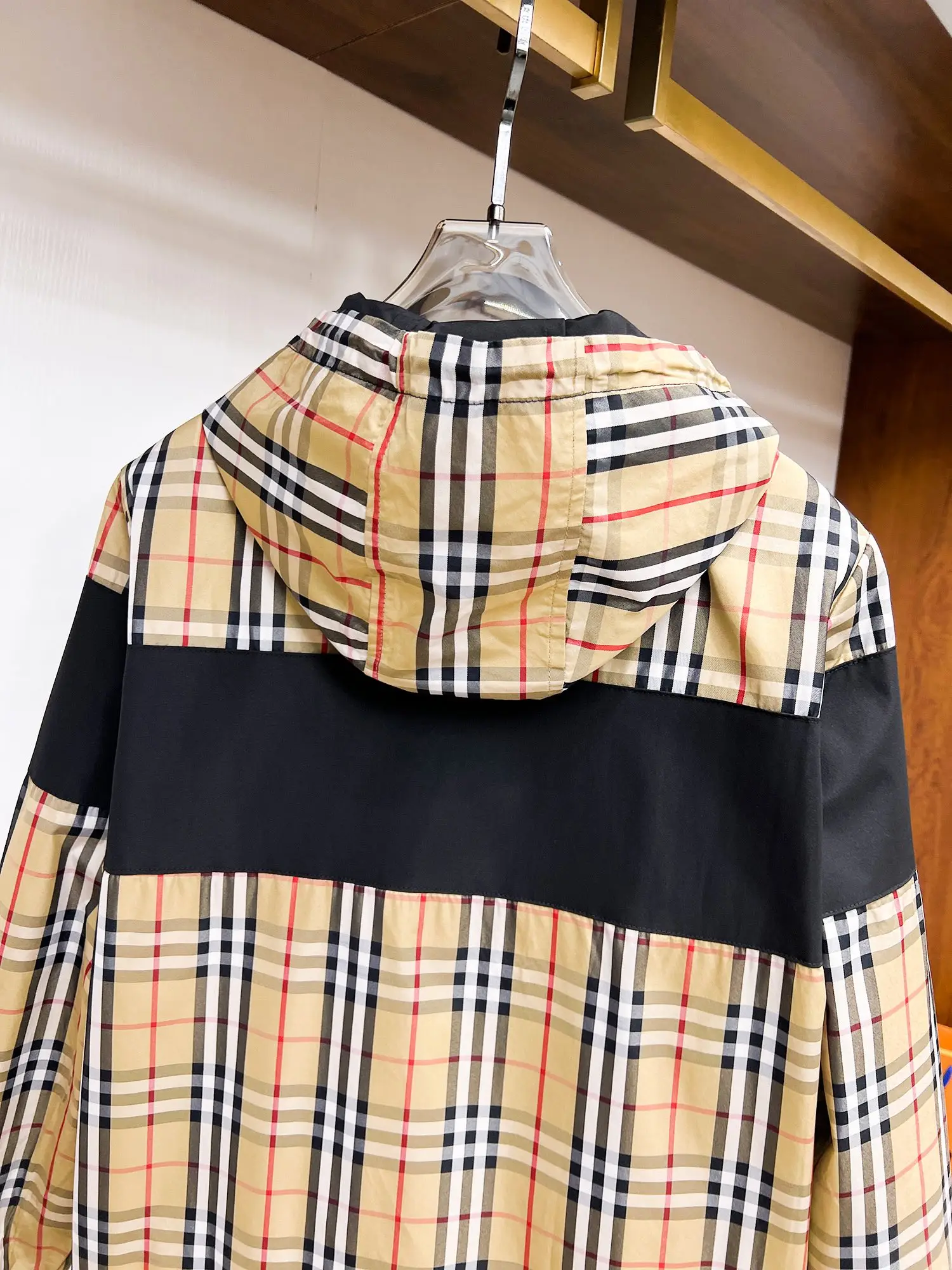 Check Print Hooded Windbreaker Jacket D38015125 — view 10