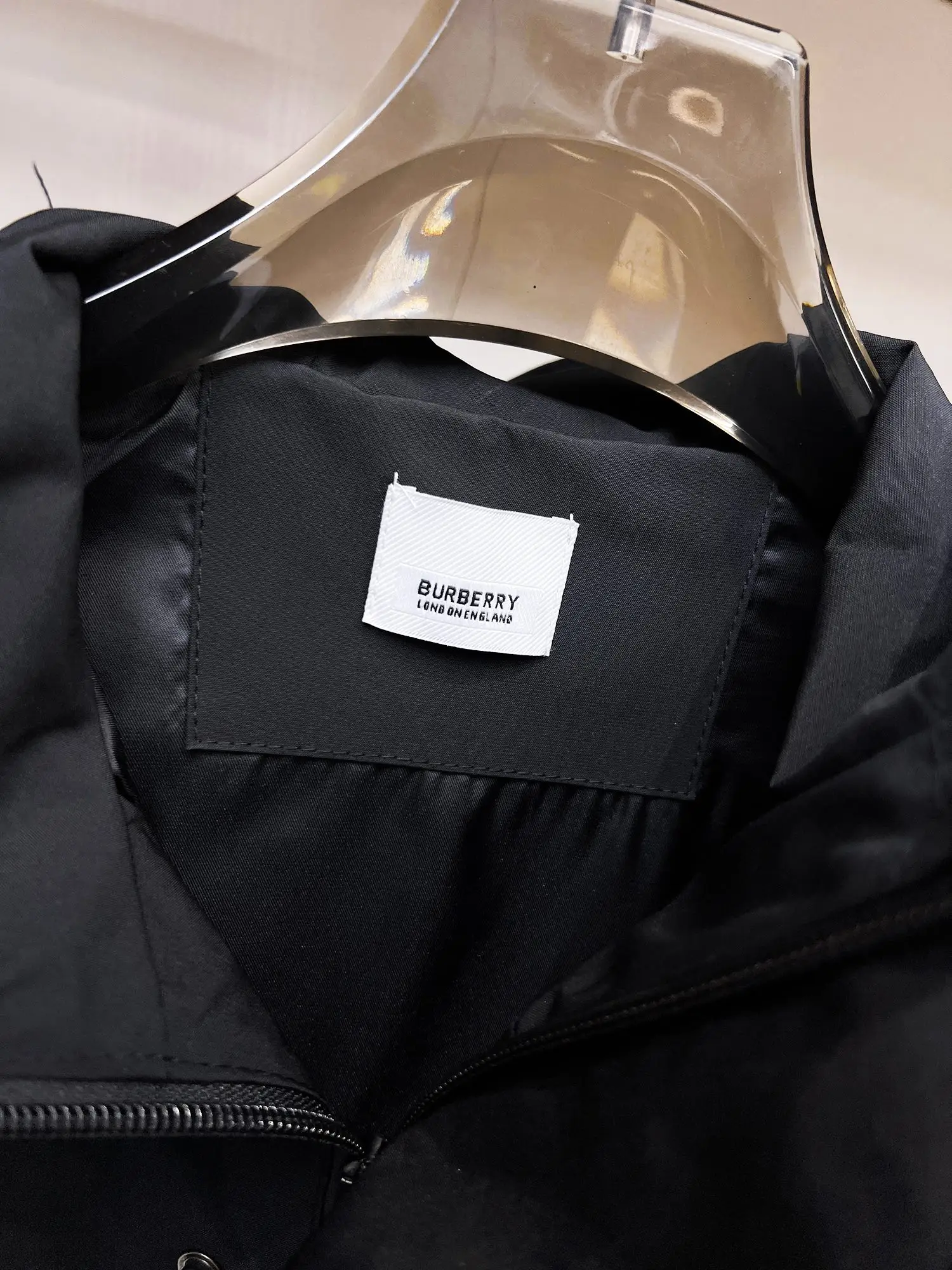 Logo-Patch Hooded Field Jacket D38015101 — view 8
