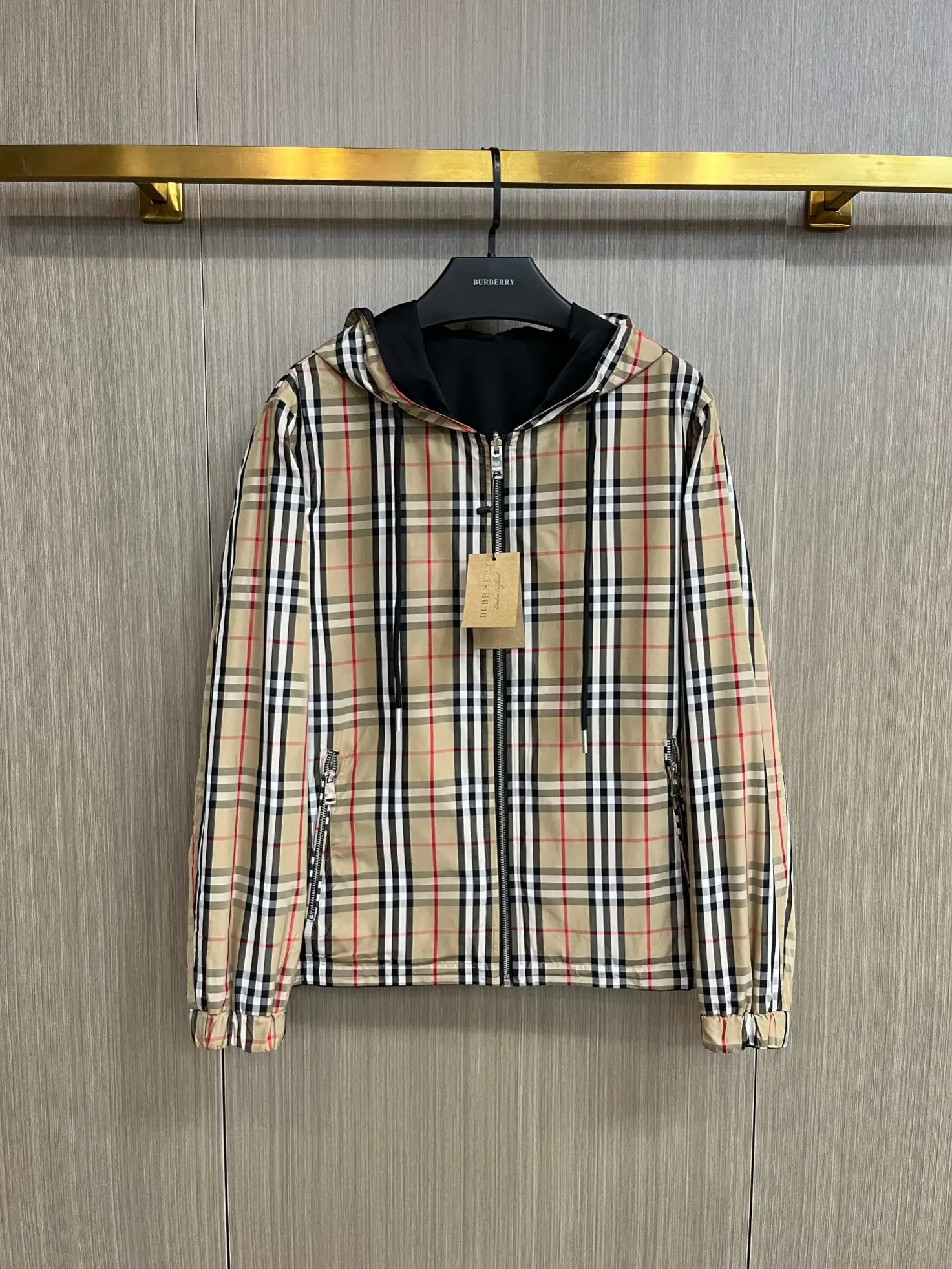 Reversible Check-Lined Hooded Jacket D38014789 — view 2