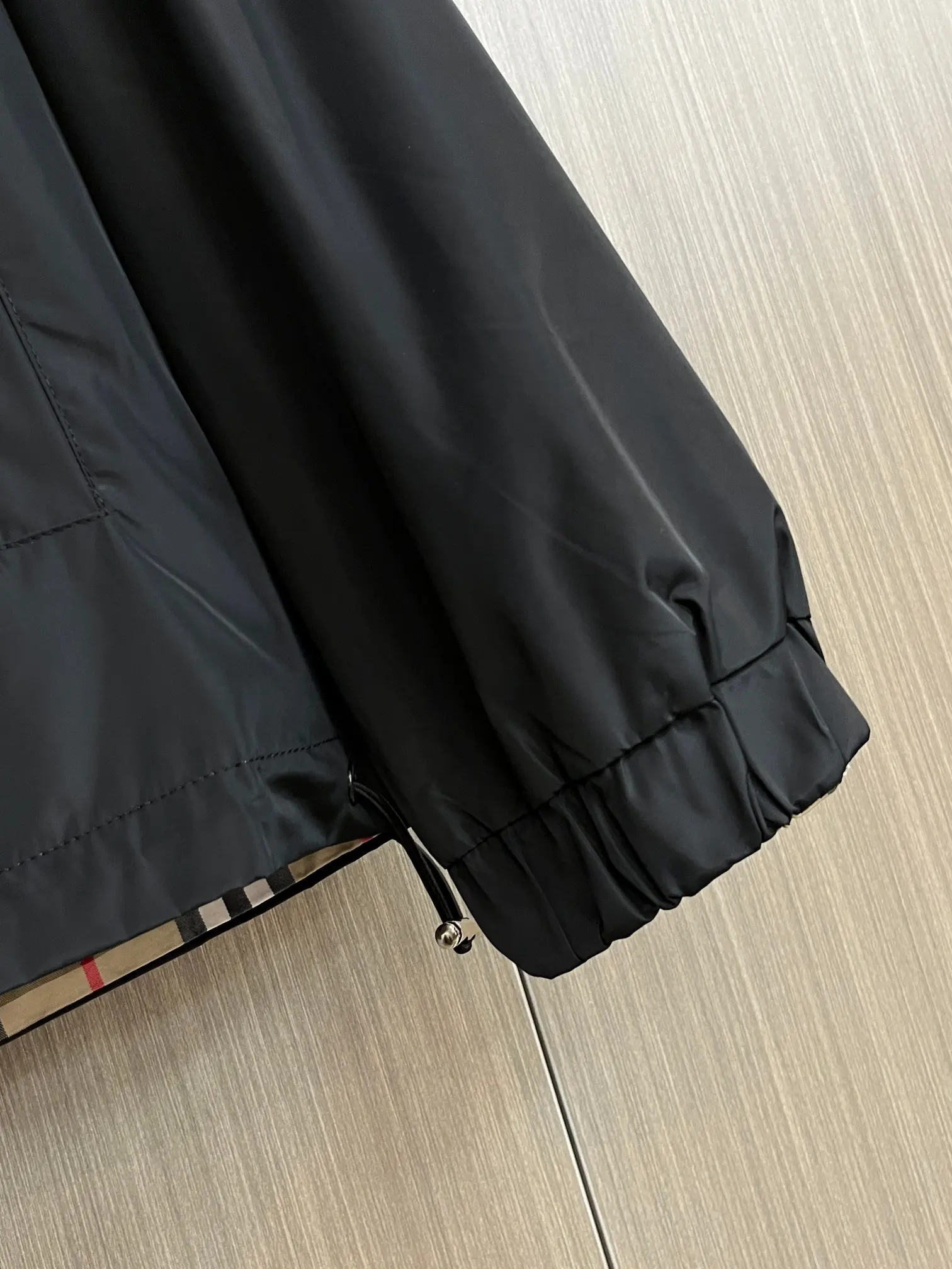 Reversible Check-Lined Hooded Jacket D38014789 — view 8