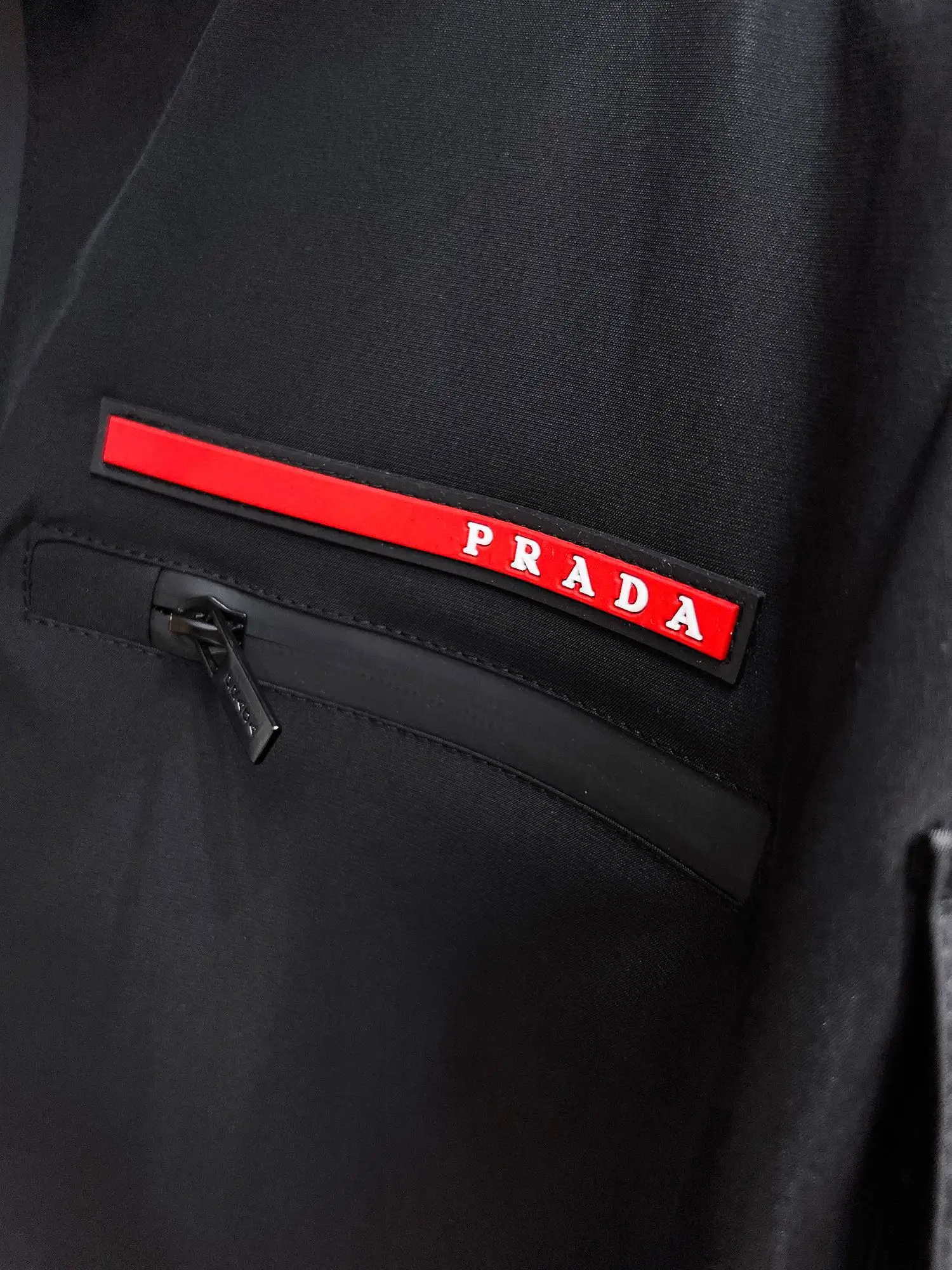 Hooded Technical Fabric Utility Jacket D38015106 — view 5