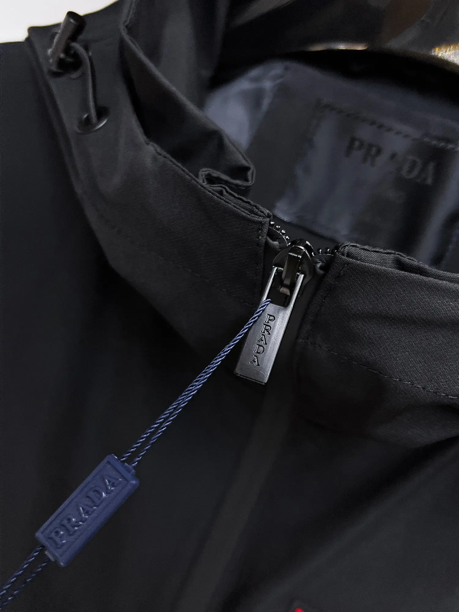 Hooded Technical Fabric Utility Jacket D38015106 — view 7
