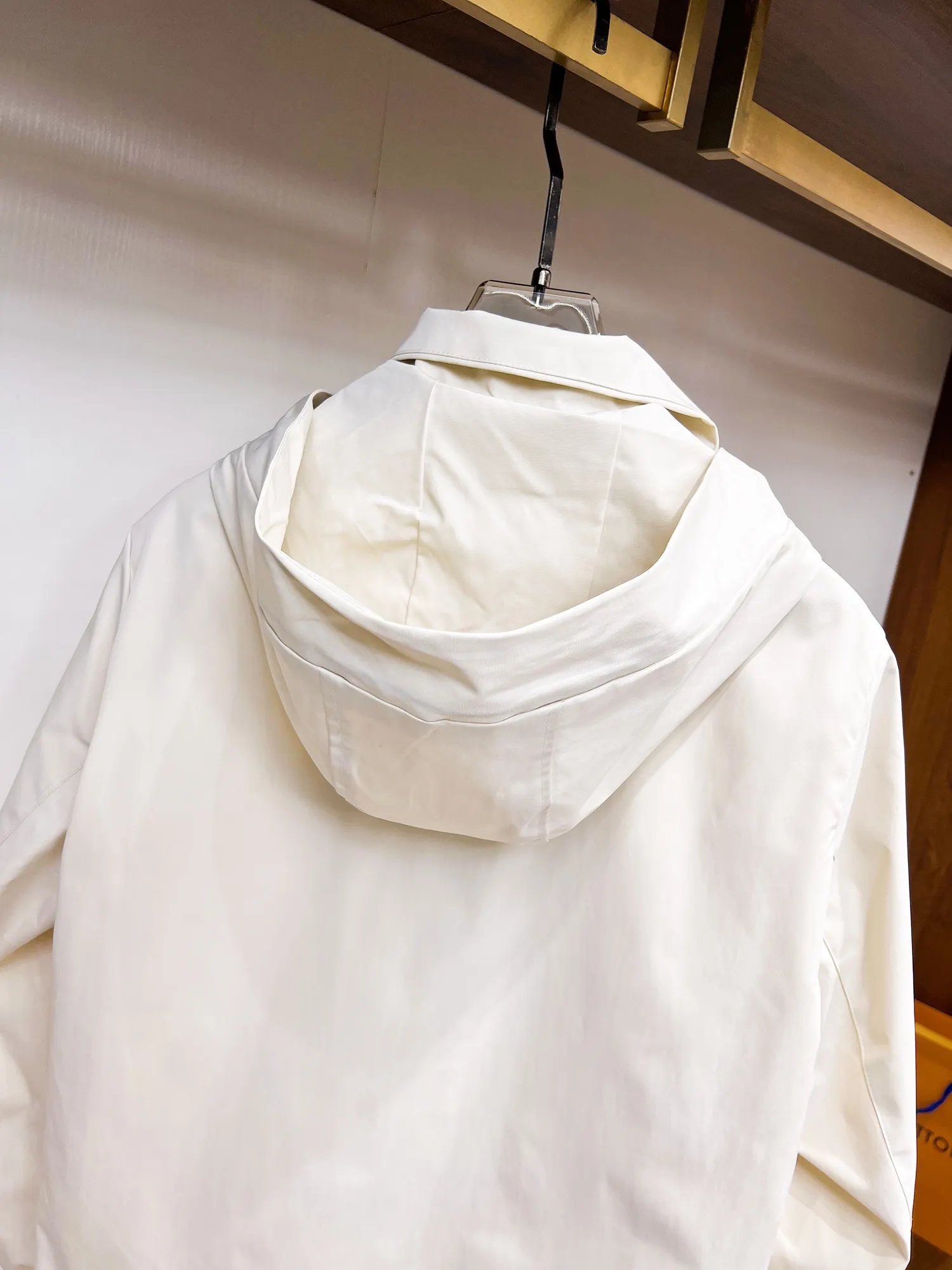 Hooded Technical Shell Jacket D38015123 — view 13
