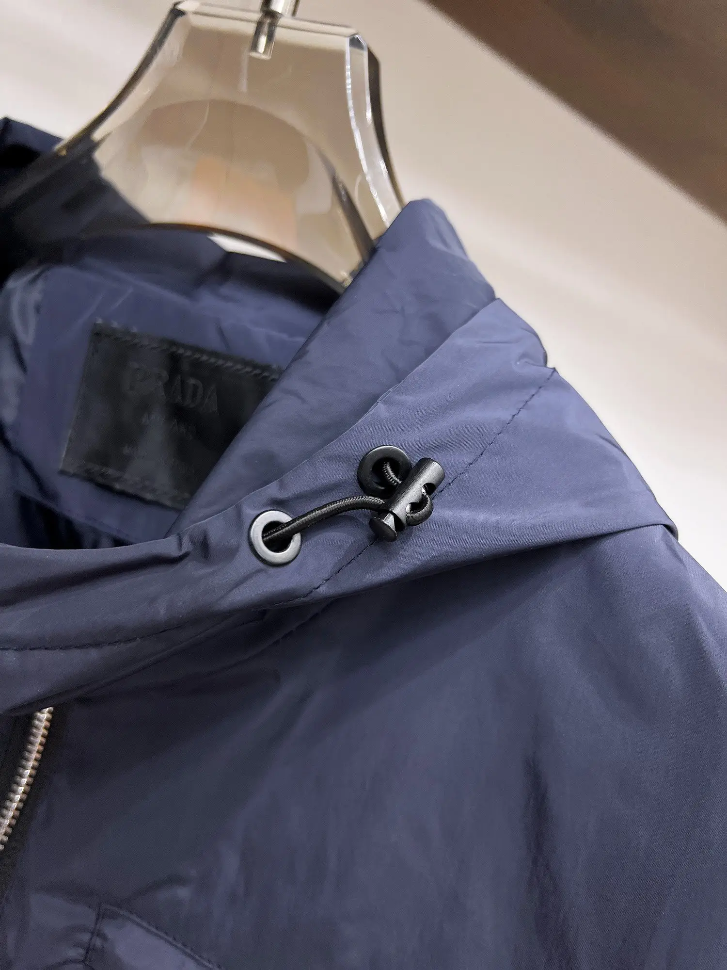 Re-Nylon Hooded Zip-Up Jacket D38015114 — view 9