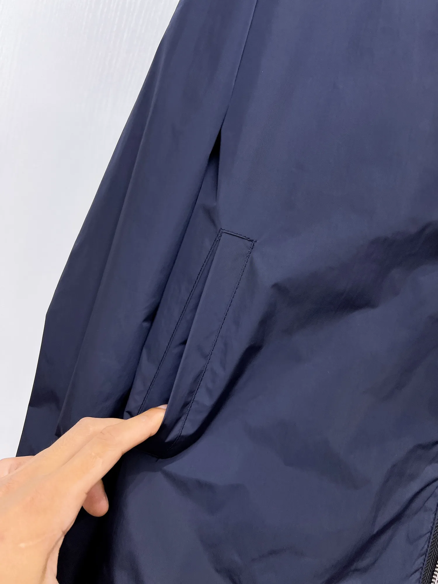 Re-Nylon Hooded Zip-Up Jacket D38015114 — view 11