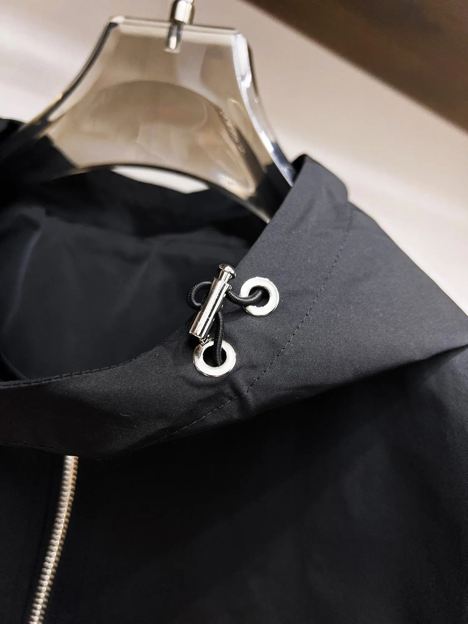 Logo-Appliquéd Hooded Shell Jacket D38015137 — view 8