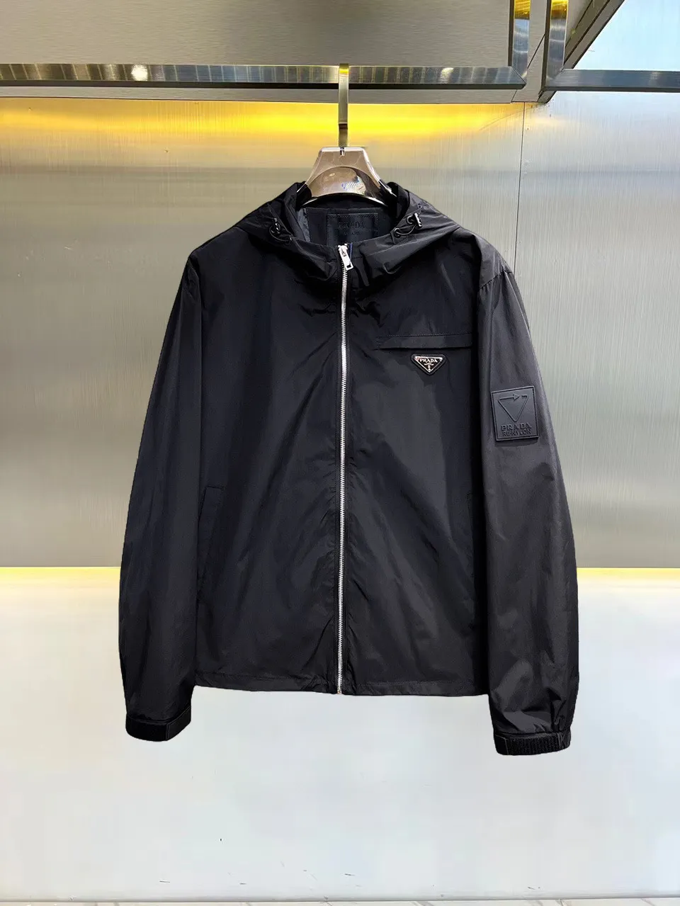 Logo-Appliquéd Hooded Shell Jacket D38015113