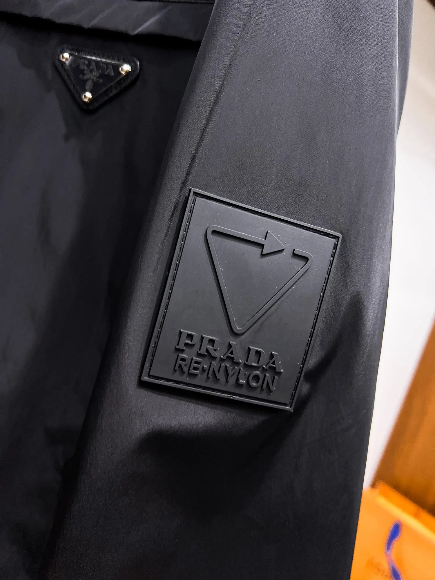 Logo-Appliquéd Hooded Shell Jacket D38015113 — view 5