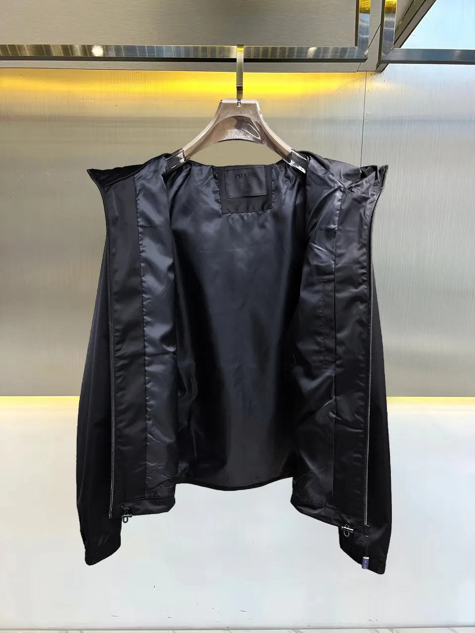 Logo-Plaque Hooded Shell Jacket D38015108 — view 3