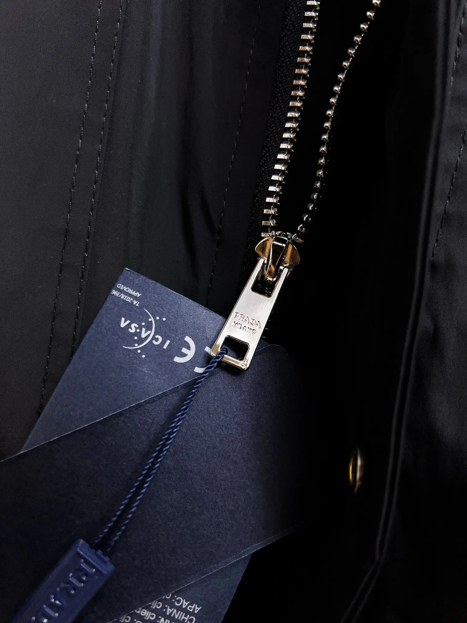 Logo-Print Technical Shell Jacket D38015129 — view 7