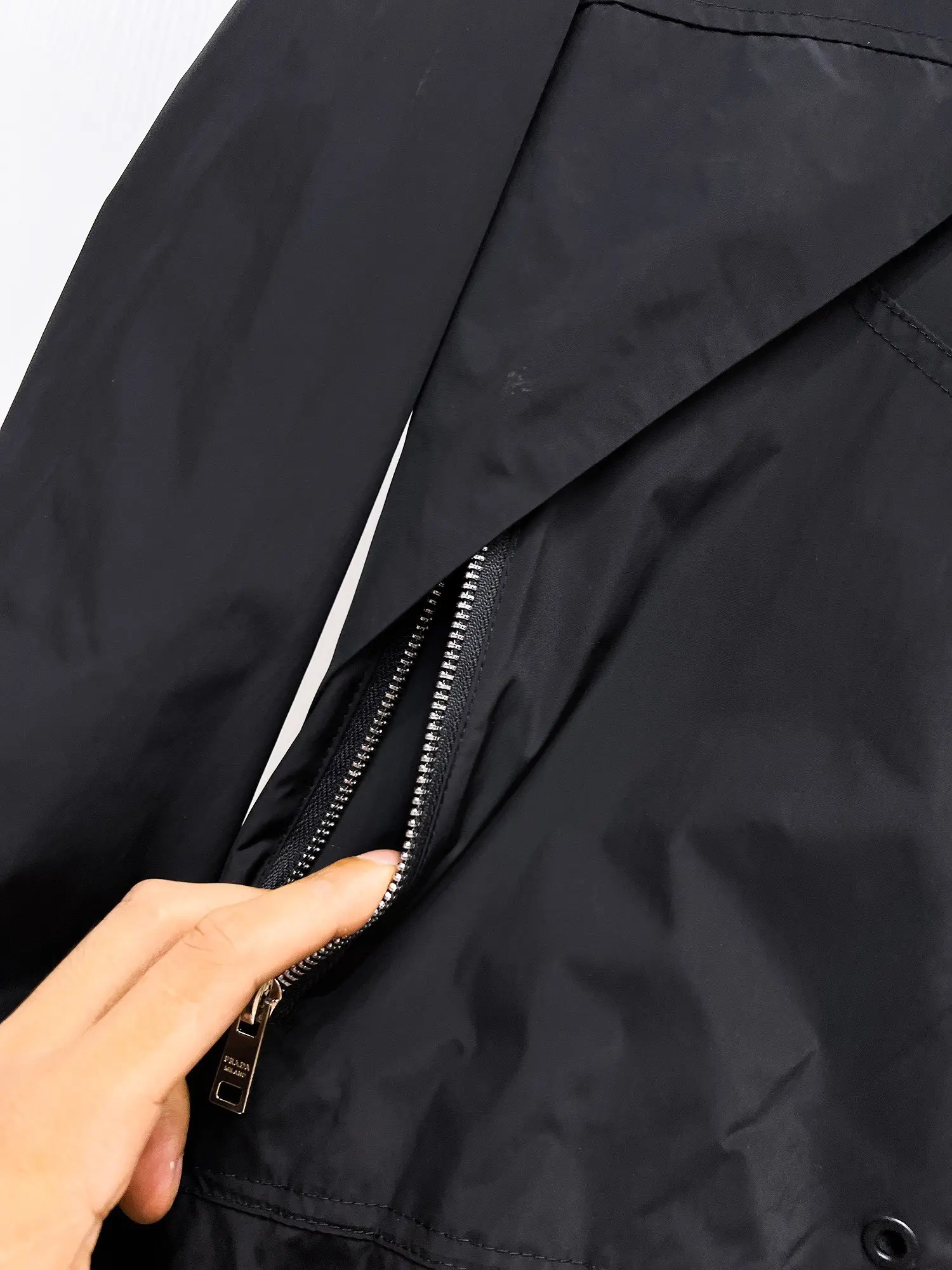 Logo-Print Technical Shell Jacket D38015129 — view 11