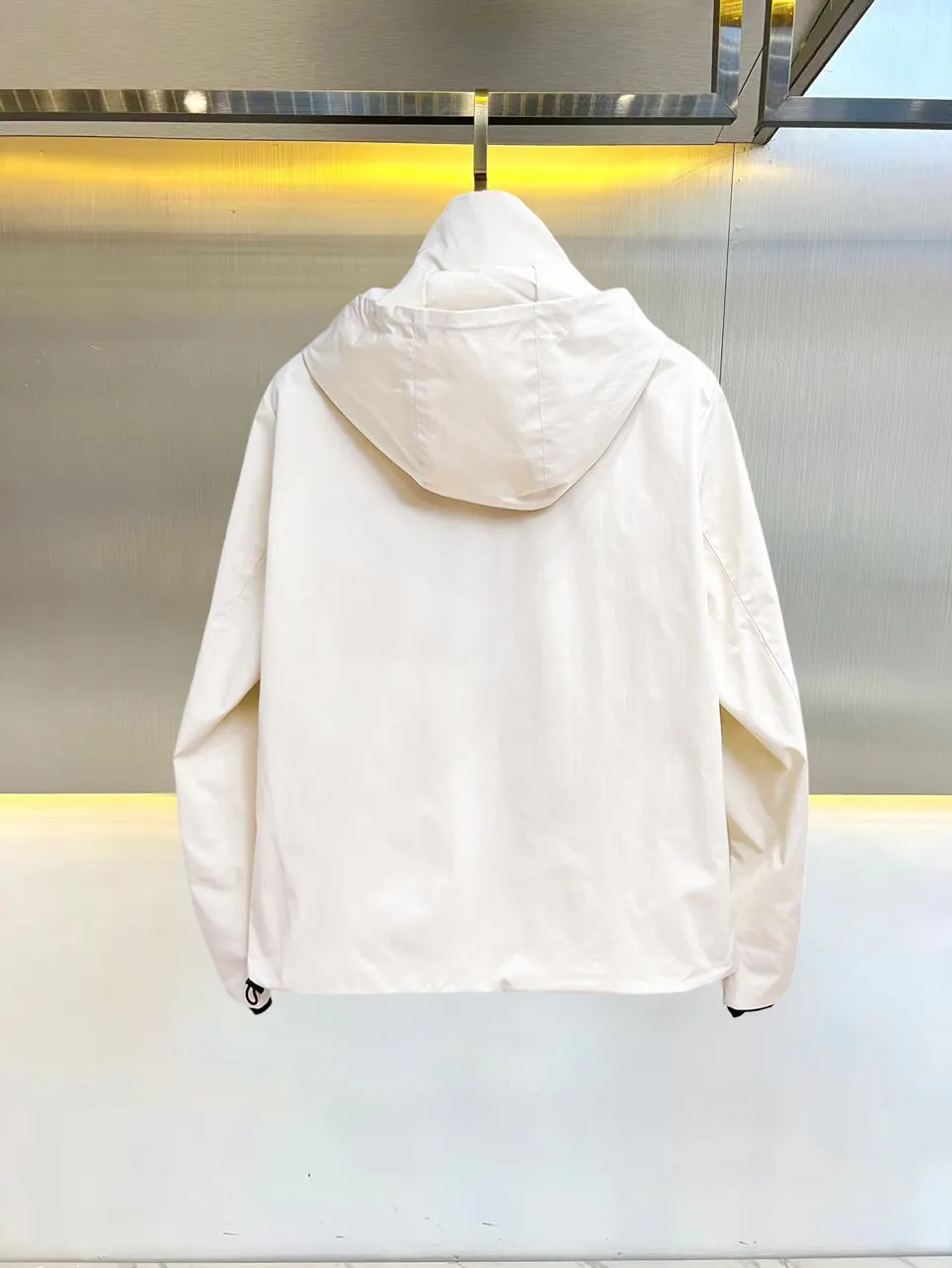 Hooded Technical Shell Jacket D38015107 — view 2