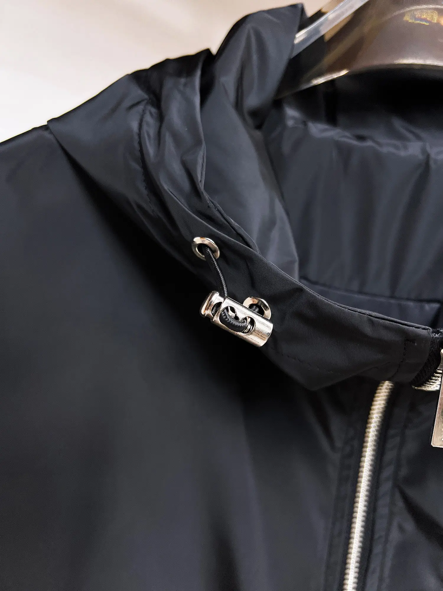 Logo-Appliquéd Hooded Shell Jacket D38015133 — view 7