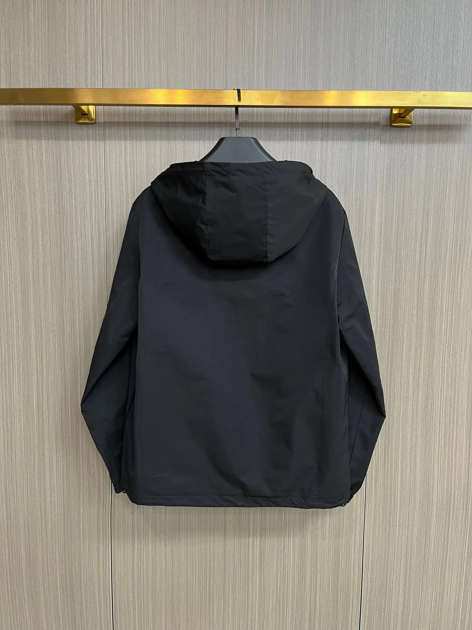Logo-Patch Hooded Shell Jacket D38014696 — view 2