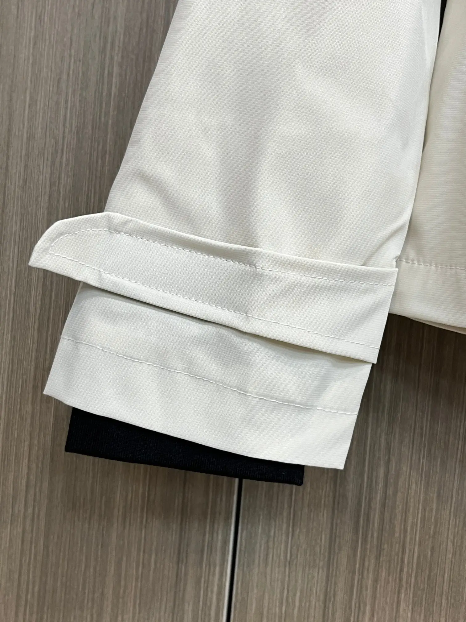 Hooded Technical Shell Jacket D38014803 — view 9