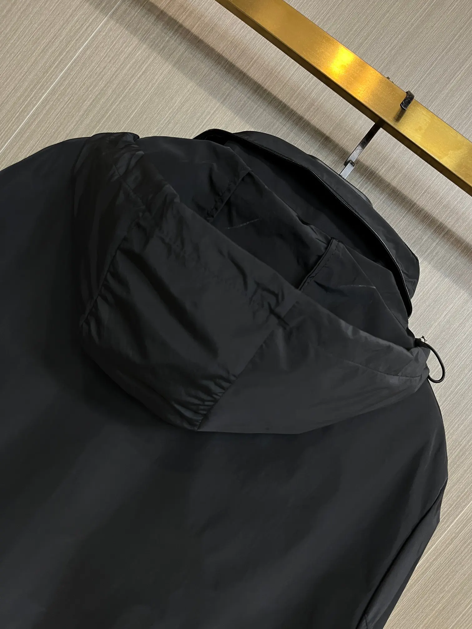 Logo-Patch Shell Windbreaker Jacket D38014703 — view 4
