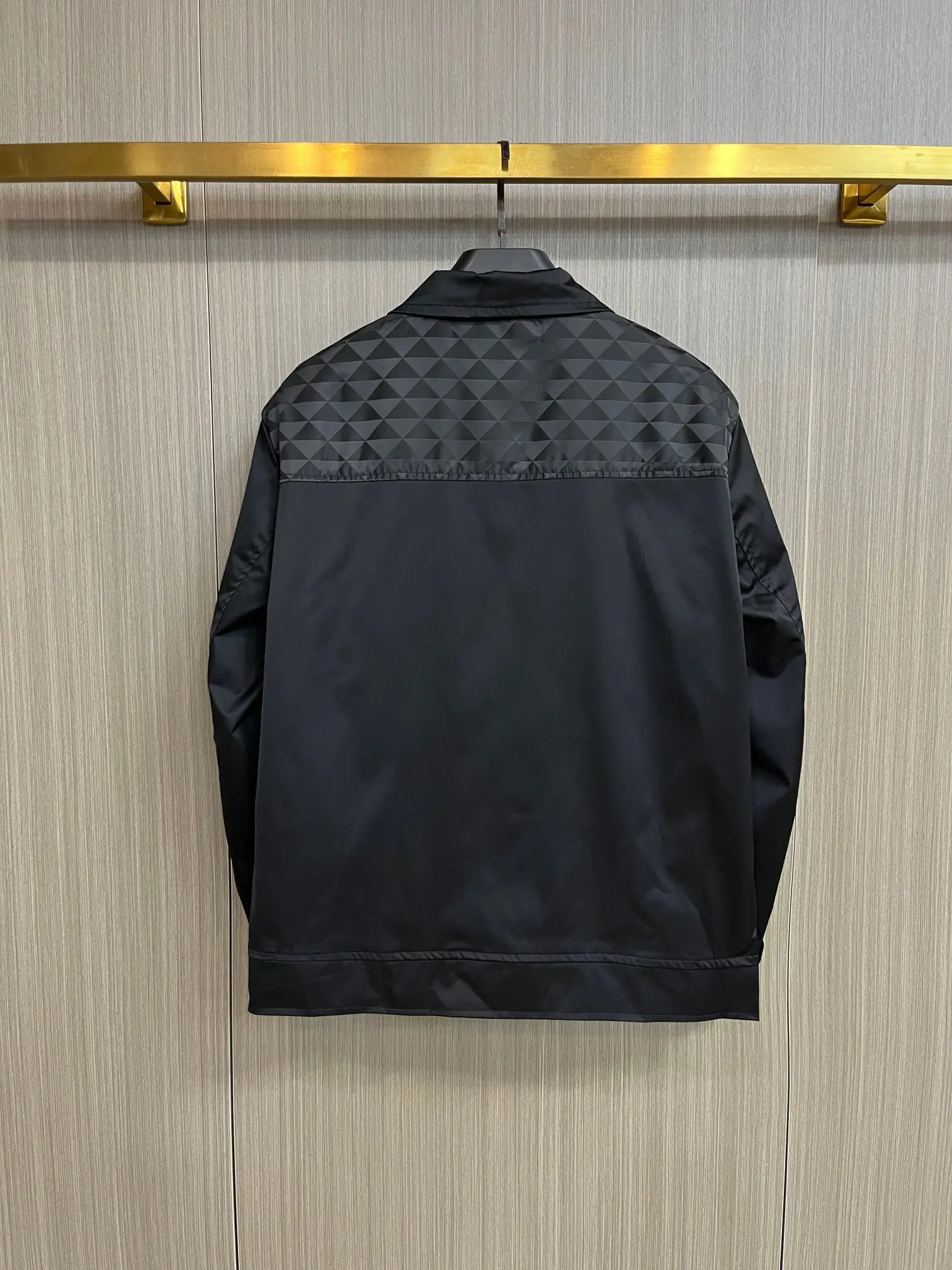 Geometric Quilted Technical Jacket D38014779 — view 2