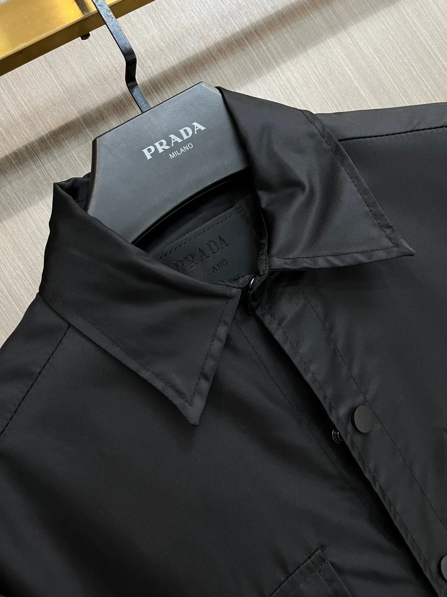 Re-Nylon Buckle Detail Utility Jacket D38014772 — view 3
