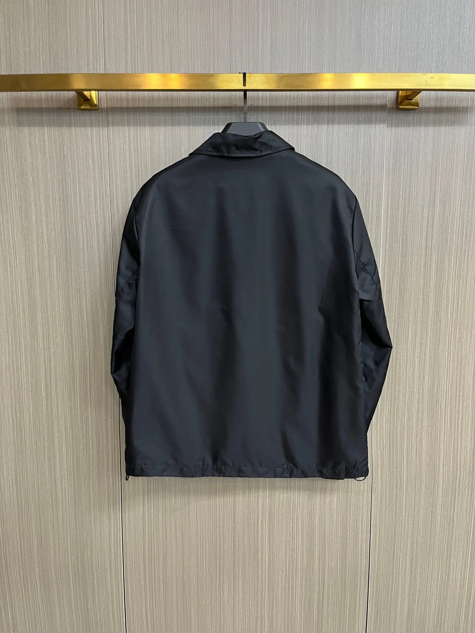 Logo-Plaque Re-Nylon Shirt Jacket D38014796 — view 2