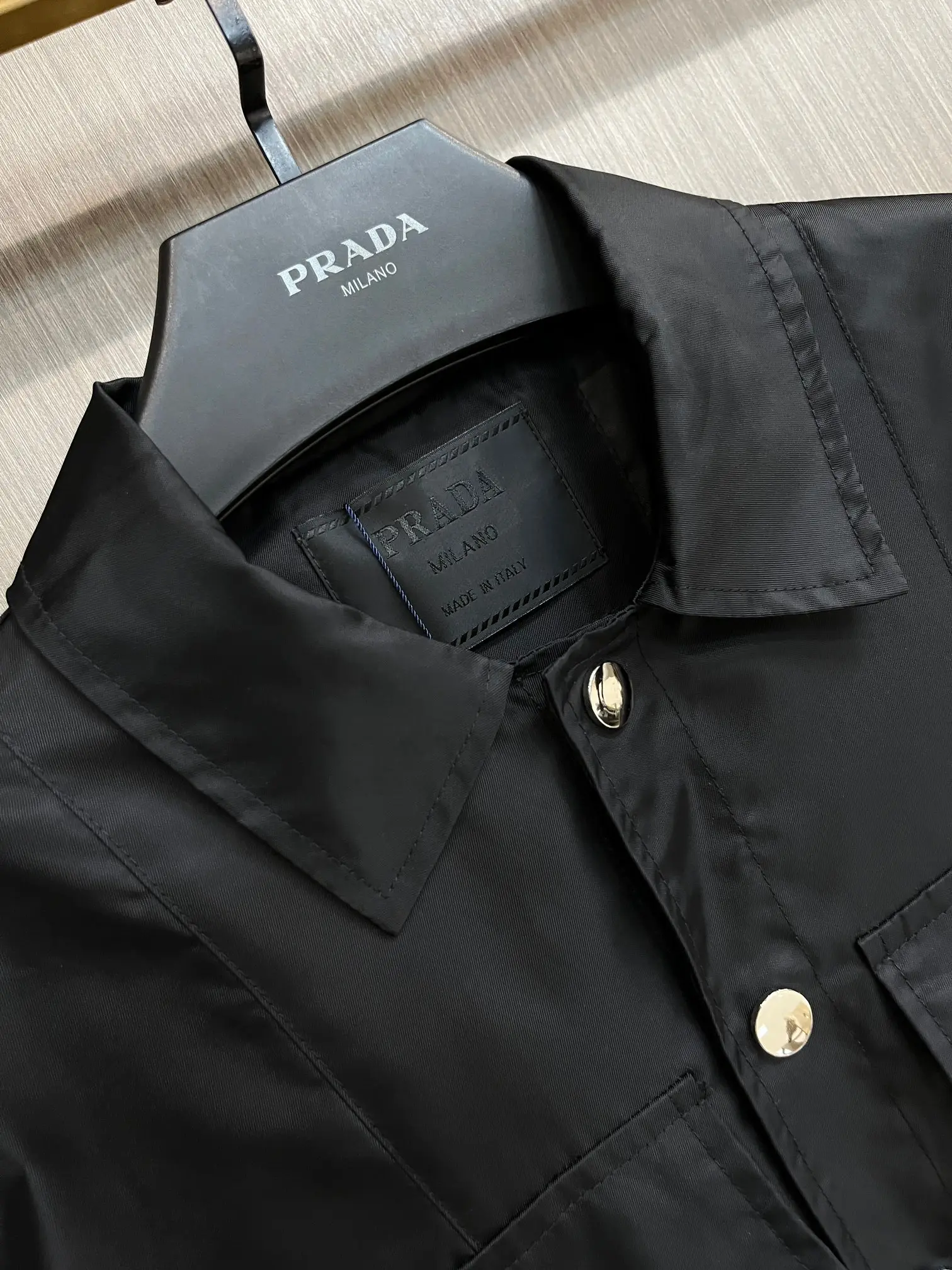 Logo-Plaque Re-Nylon Shirt Jacket D38014796 — view 3