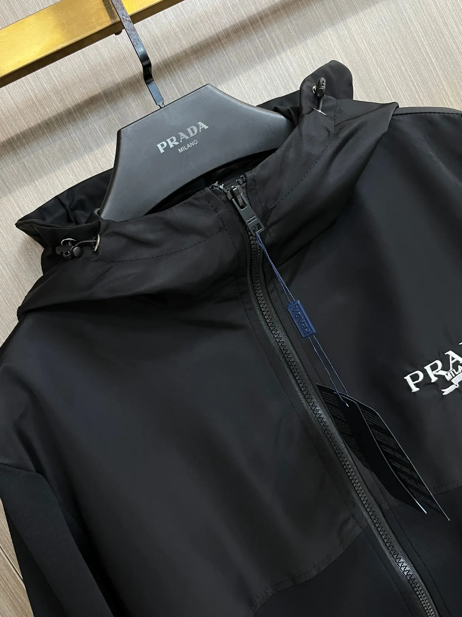 Logo-Print Hooded Shell Jacket D38014677 — view 3