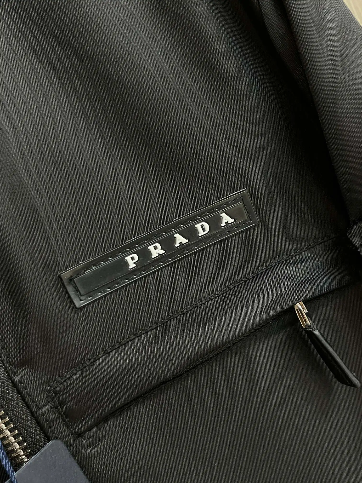 Logo-Badge Re-Nylon Zip-Up Jacket D38014797 — view 7