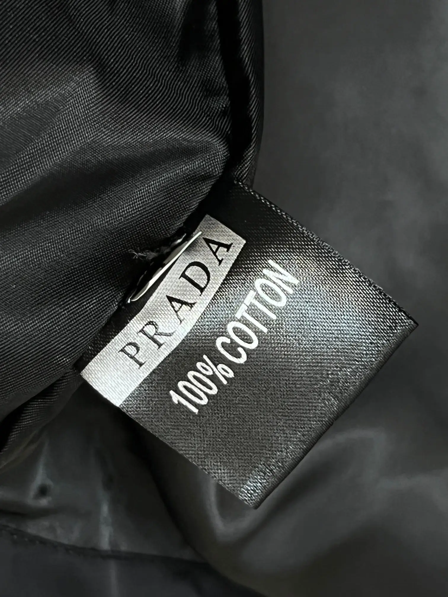 Logo-Plaque Re-Nylon Zip-Up Jacket D38014805 — view 9