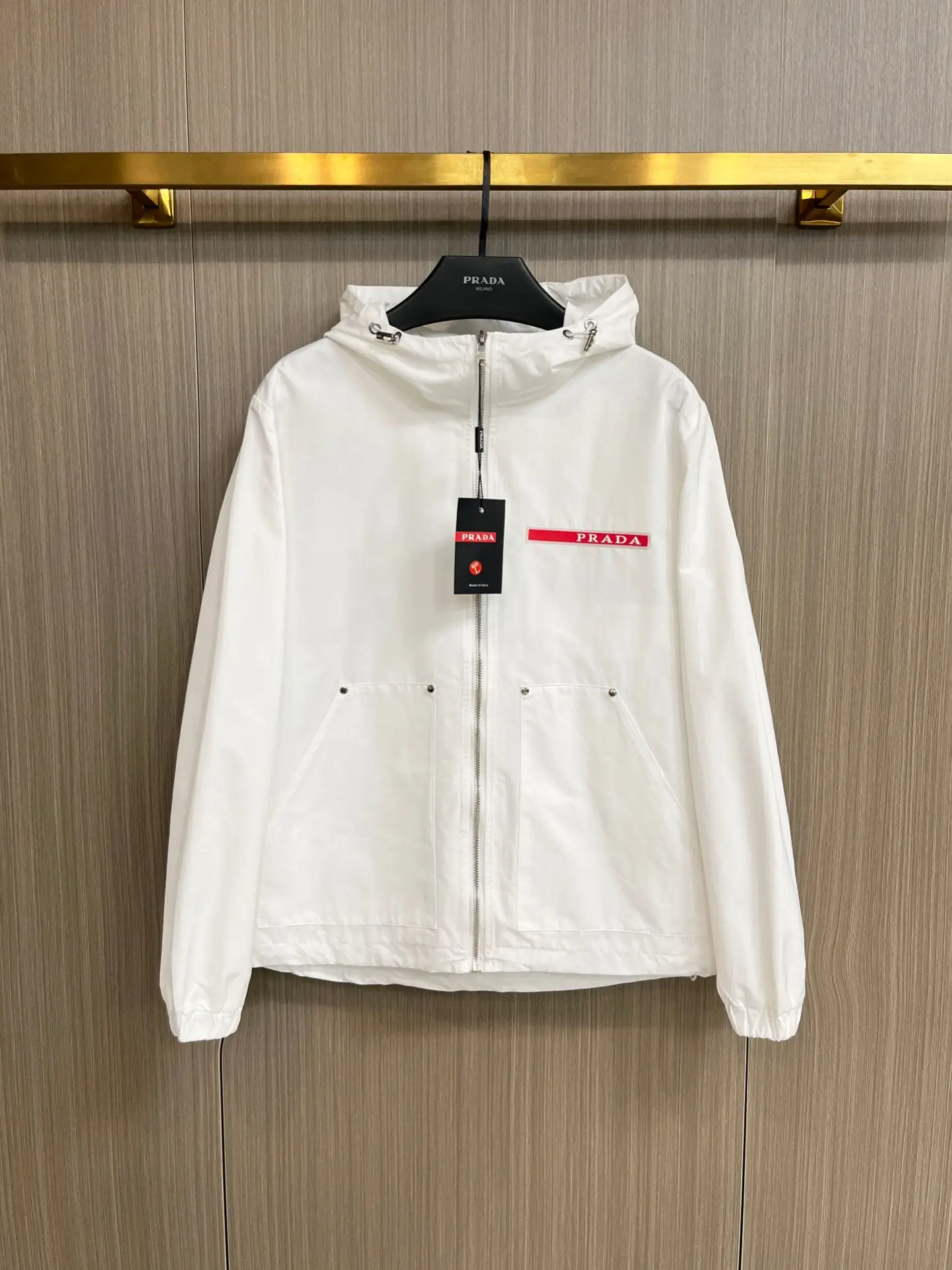 Hooded Technical Shell Jacket D38014698