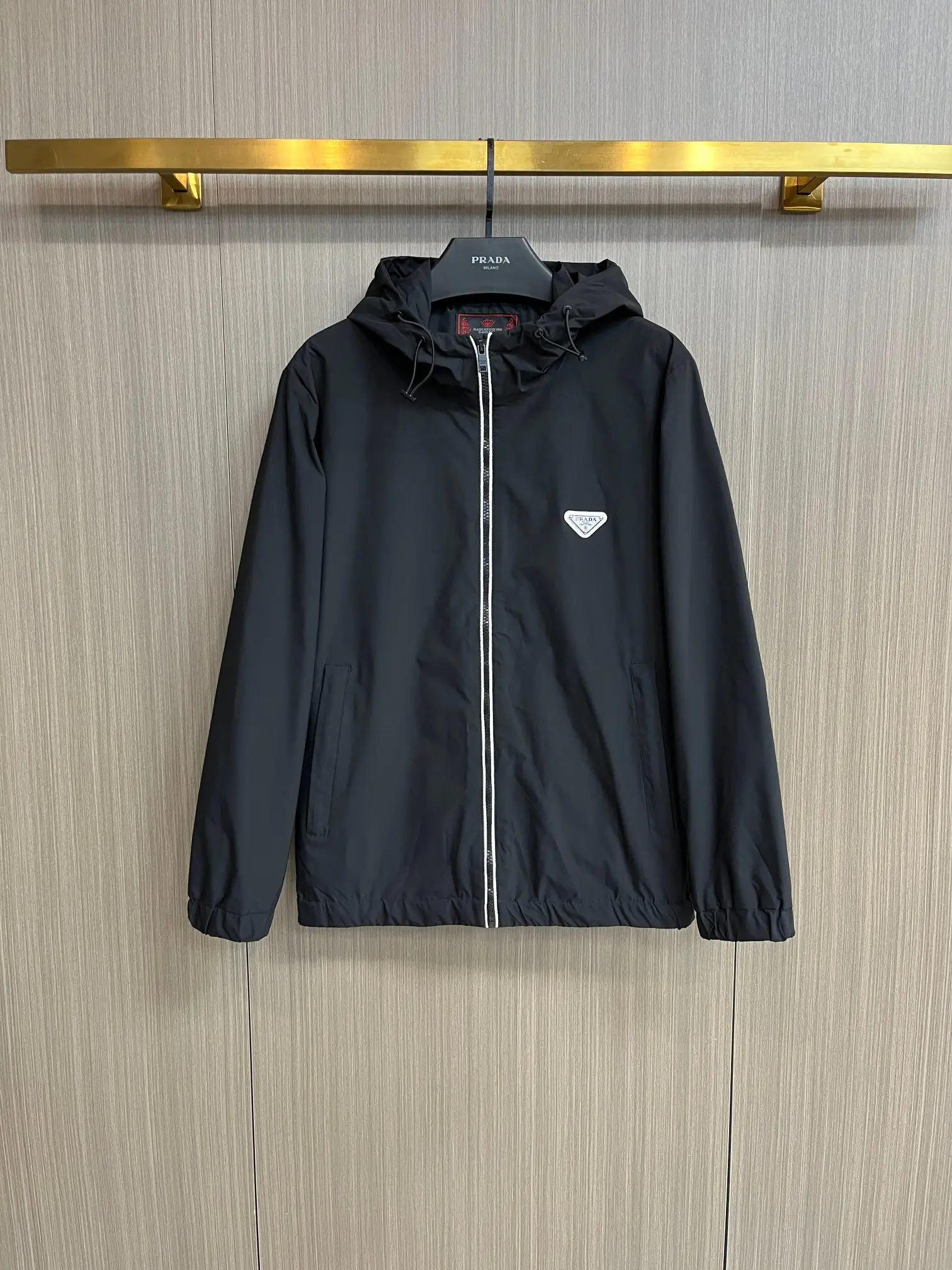 Logo-Appliqué Hooded Shell Jacket D38014675