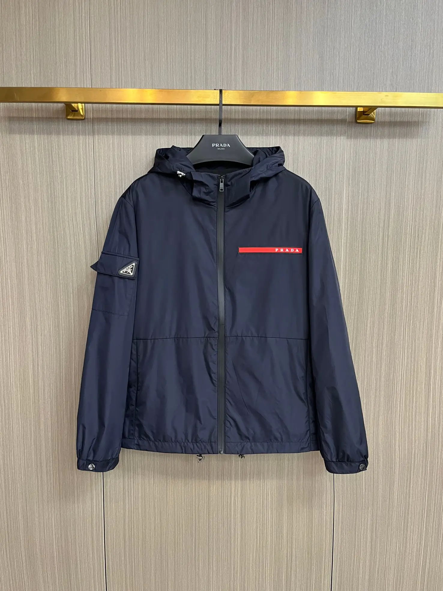 Logo-Patch Hooded Shell Jacket D38014699