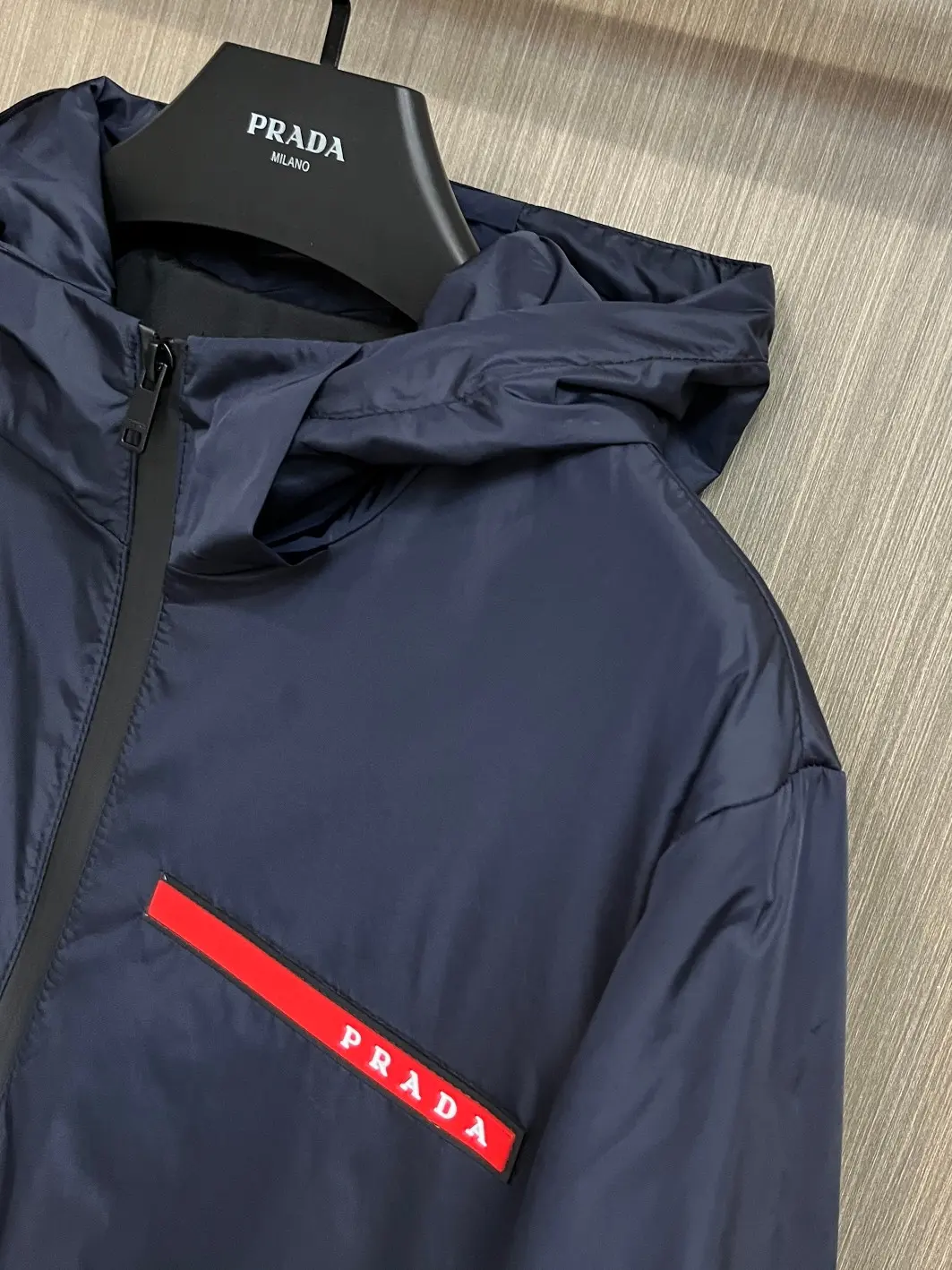 Logo-Patch Hooded Shell Jacket D38014699 — view 4